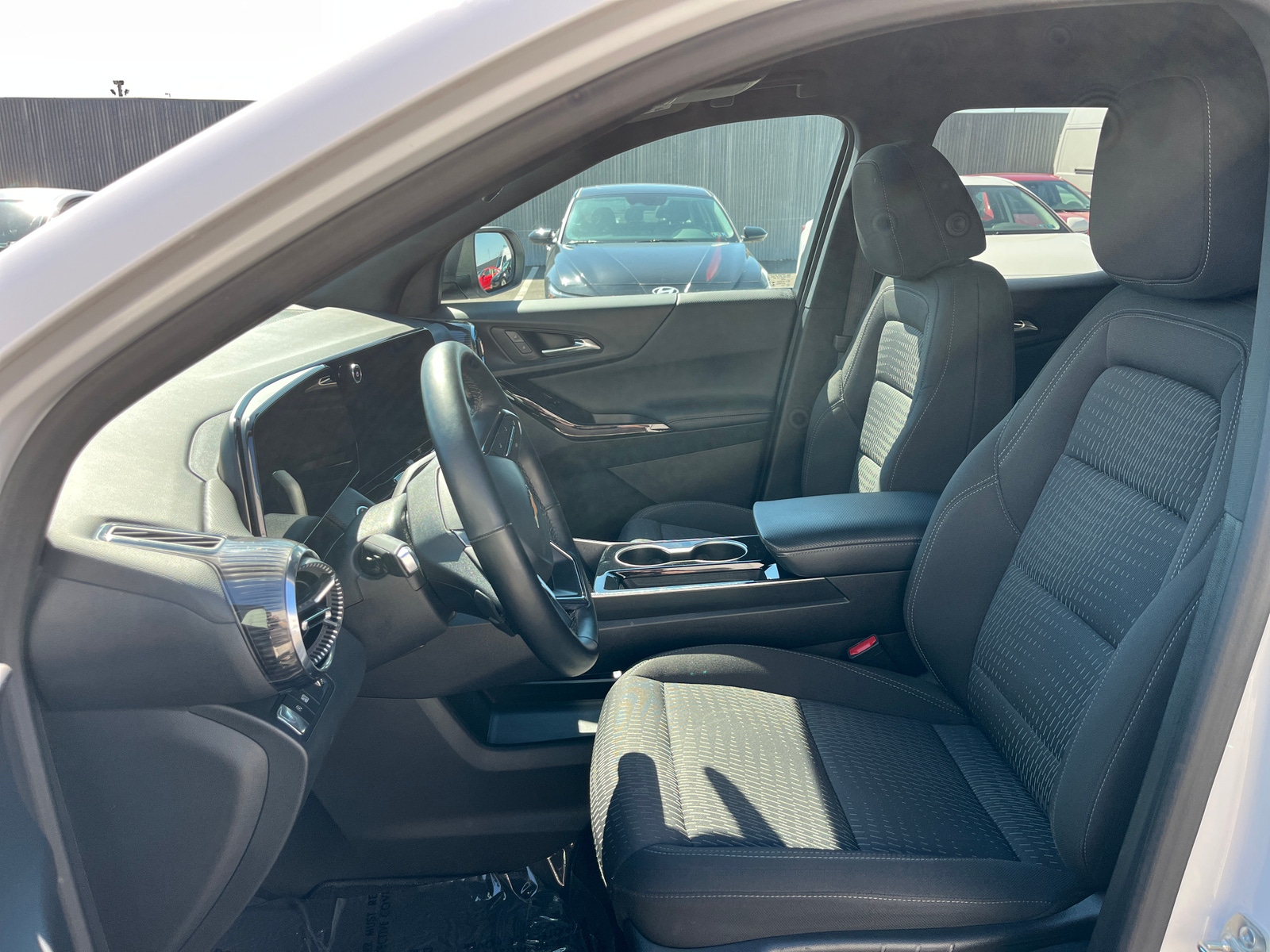 Thumbnail: 2025 Chevrolet Equinox - 2
