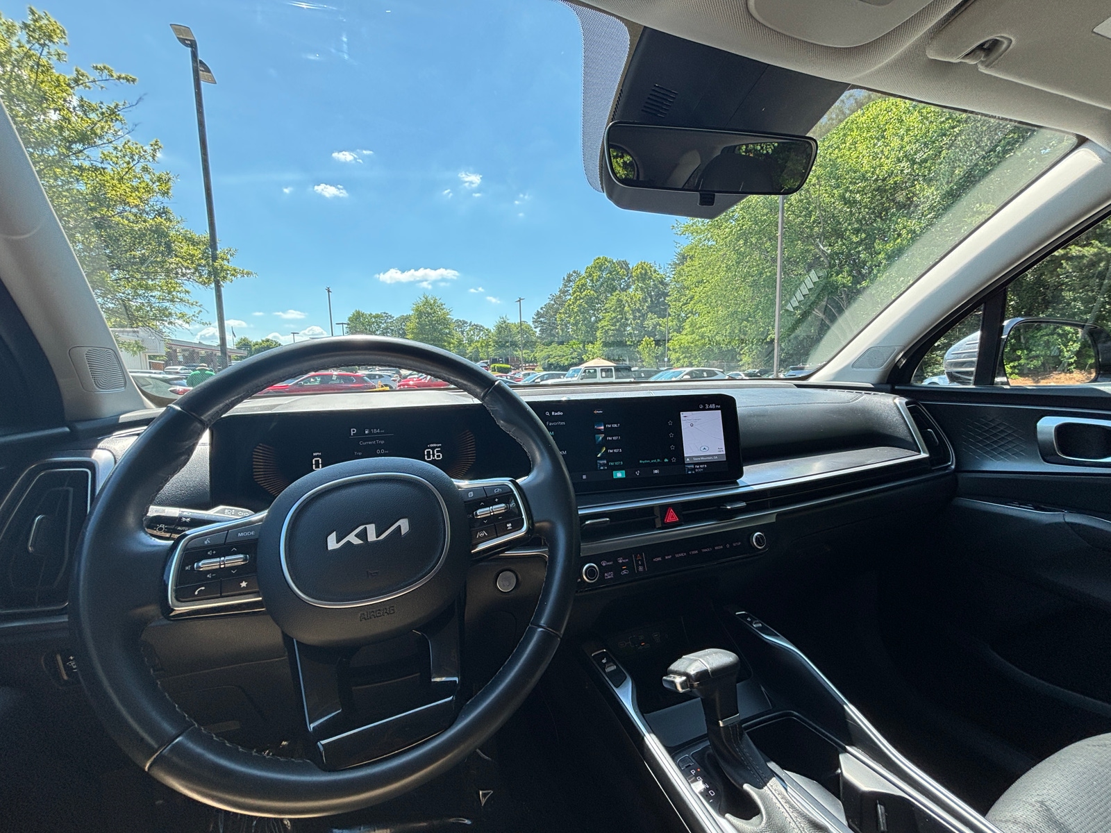 Thumbnail: 2024 Kia Sorento - 3