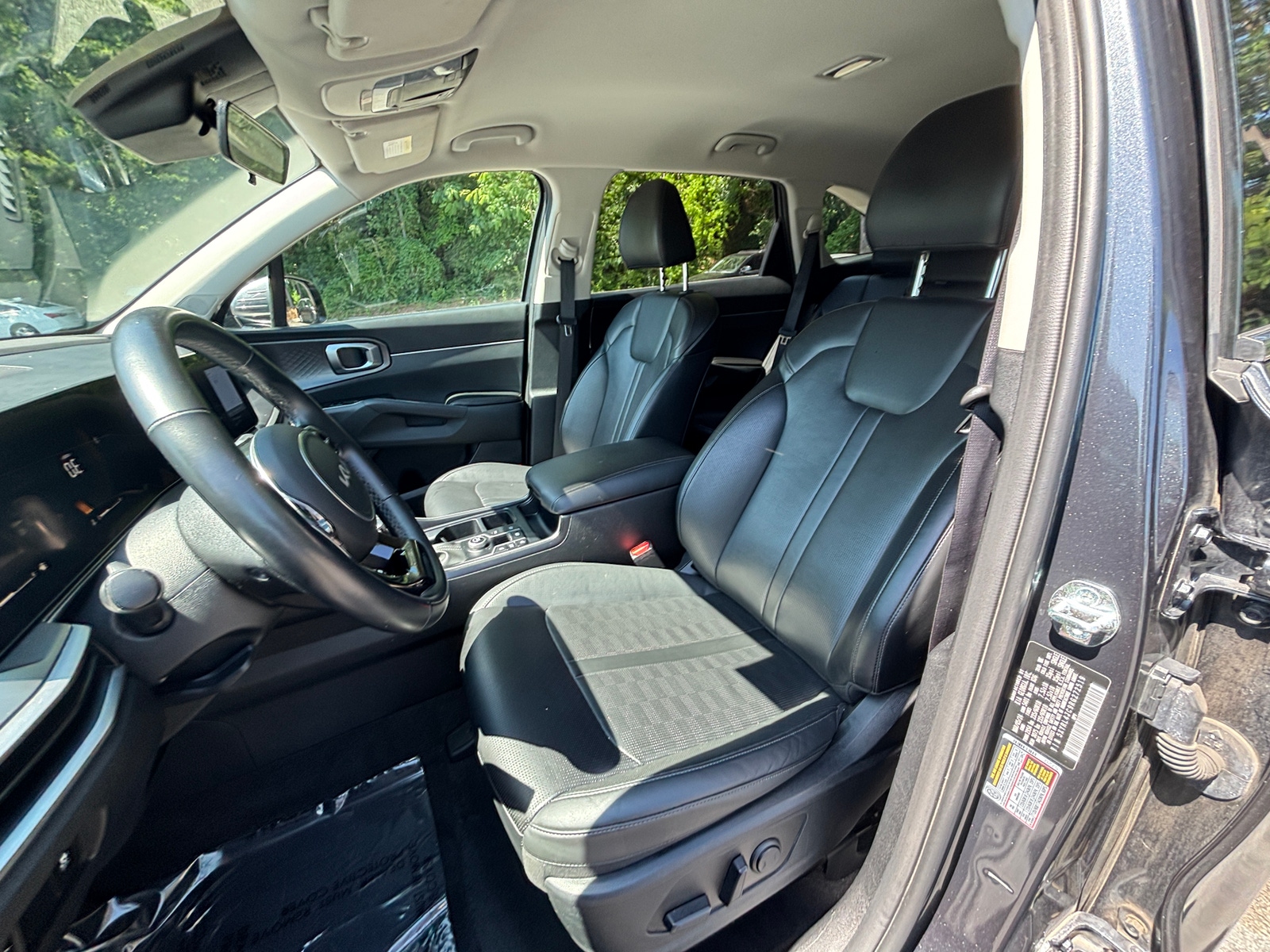 Thumbnail: 2024 Kia Sorento - 2