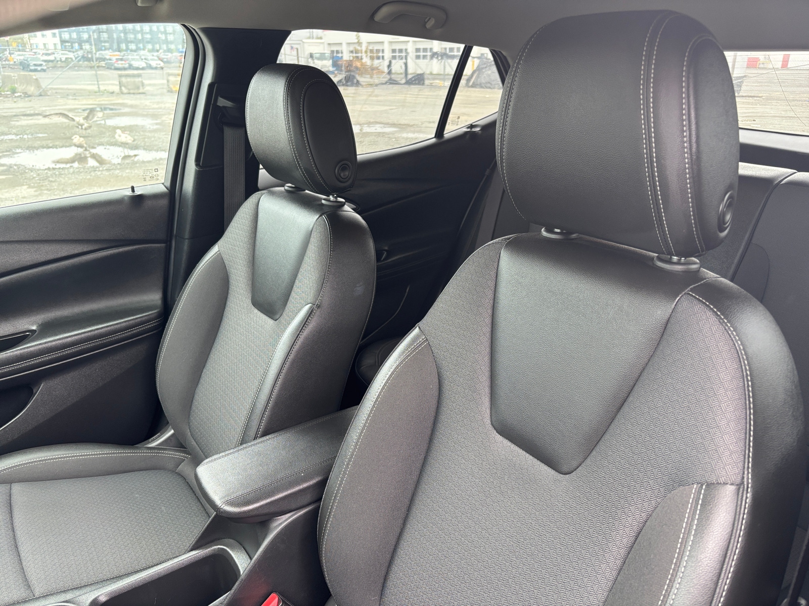 Thumbnail: 2025 Buick Encore GX - 2