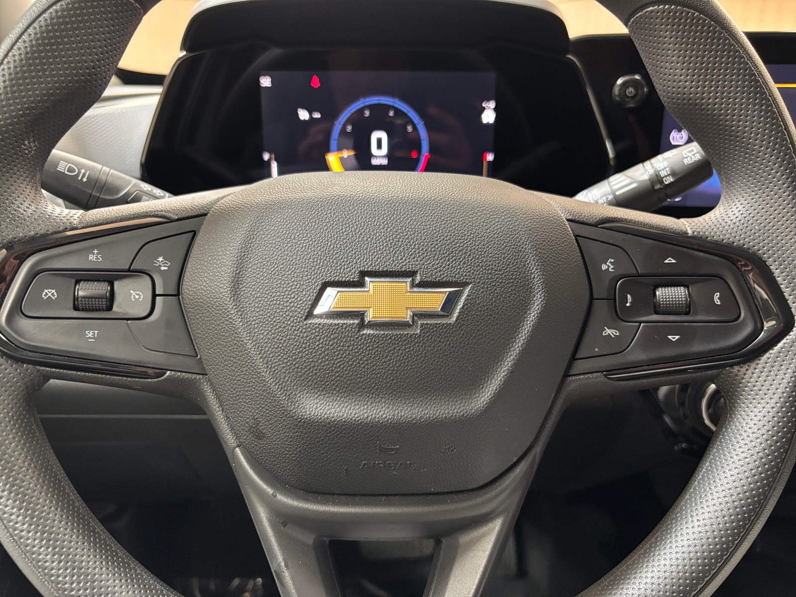 Thumbnail: 2025 Chevrolet Trax - 5