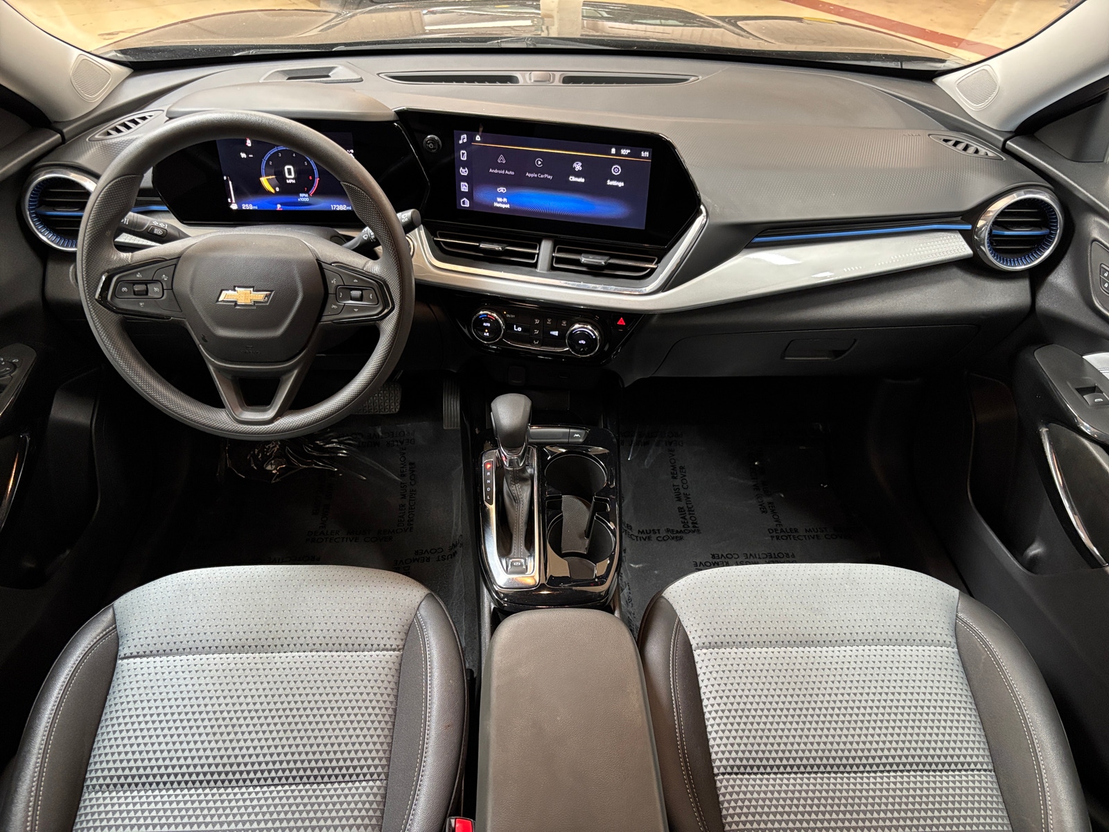 Thumbnail: 2025 Chevrolet Trax - 3
