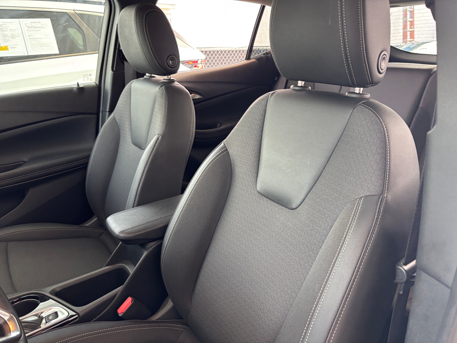 Thumbnail: 2025 Buick Encore GX - 2
