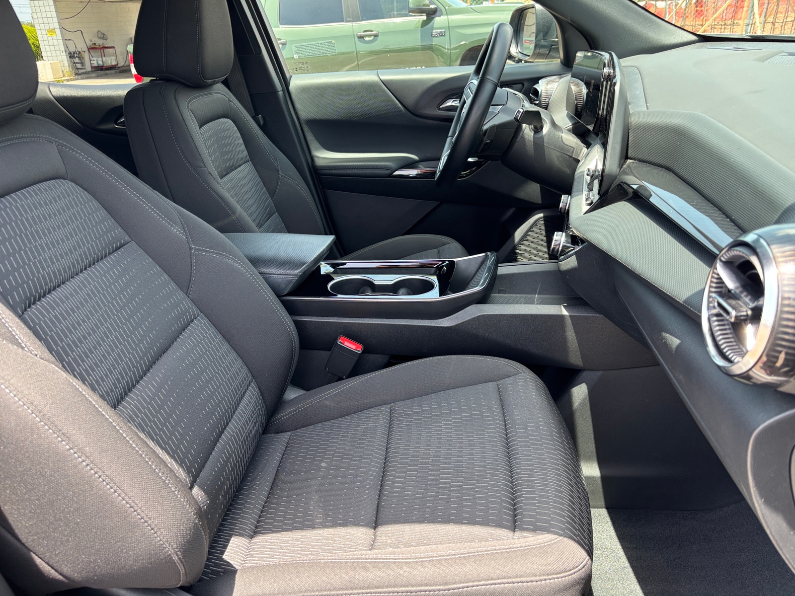 Thumbnail: 2025 Chevrolet Equinox - 2