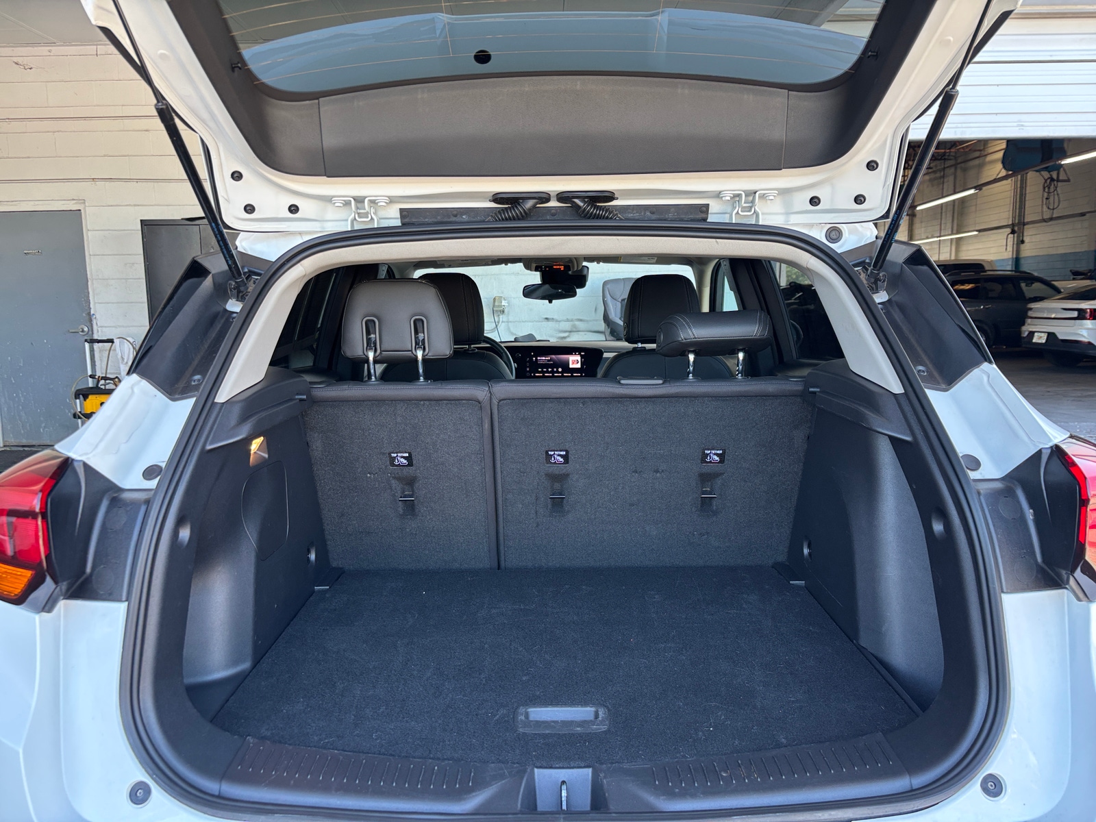 Thumbnail: 2025 Buick Encore GX - 6