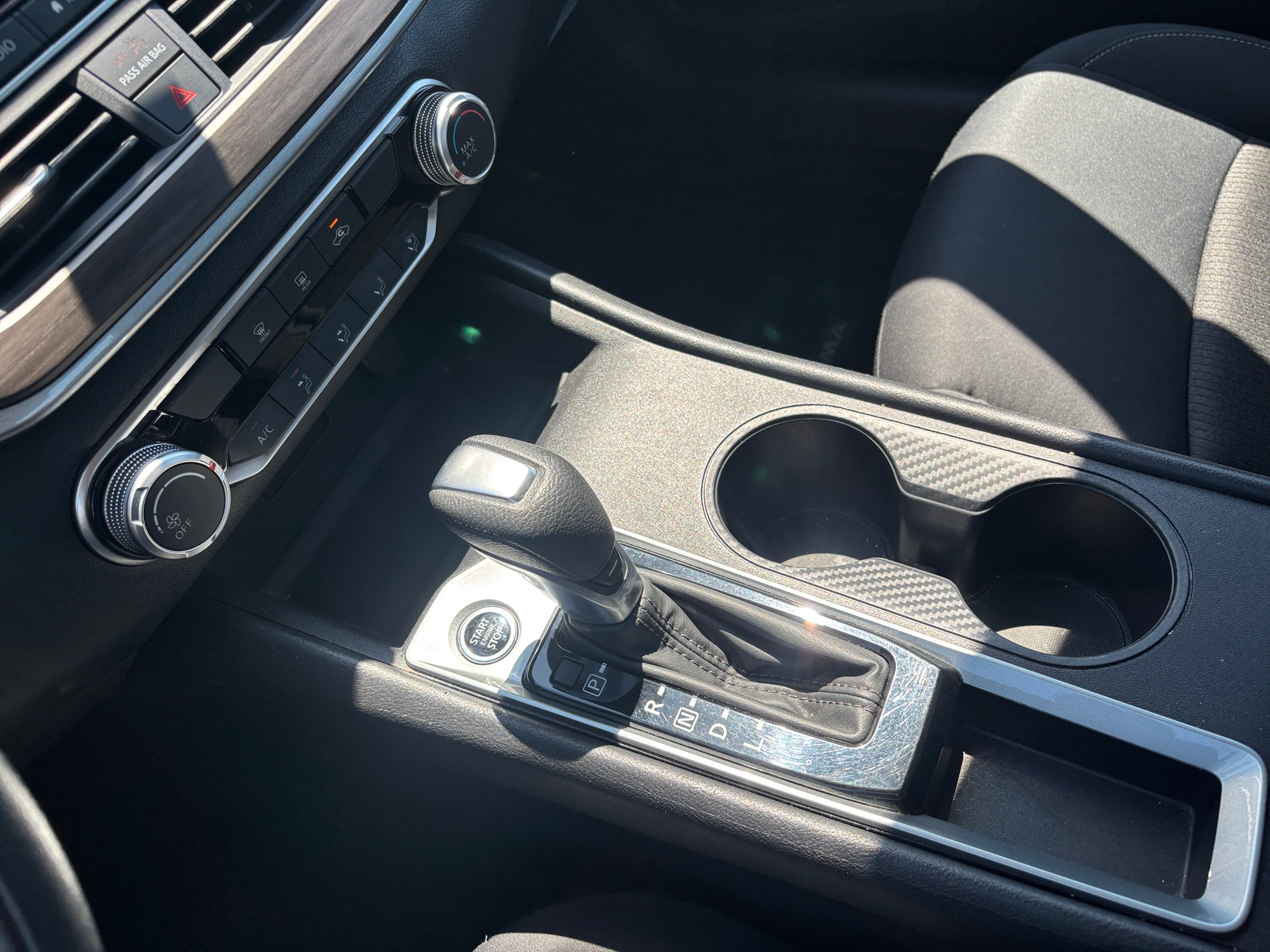 2025 Nissan Altima SV - Photo 8