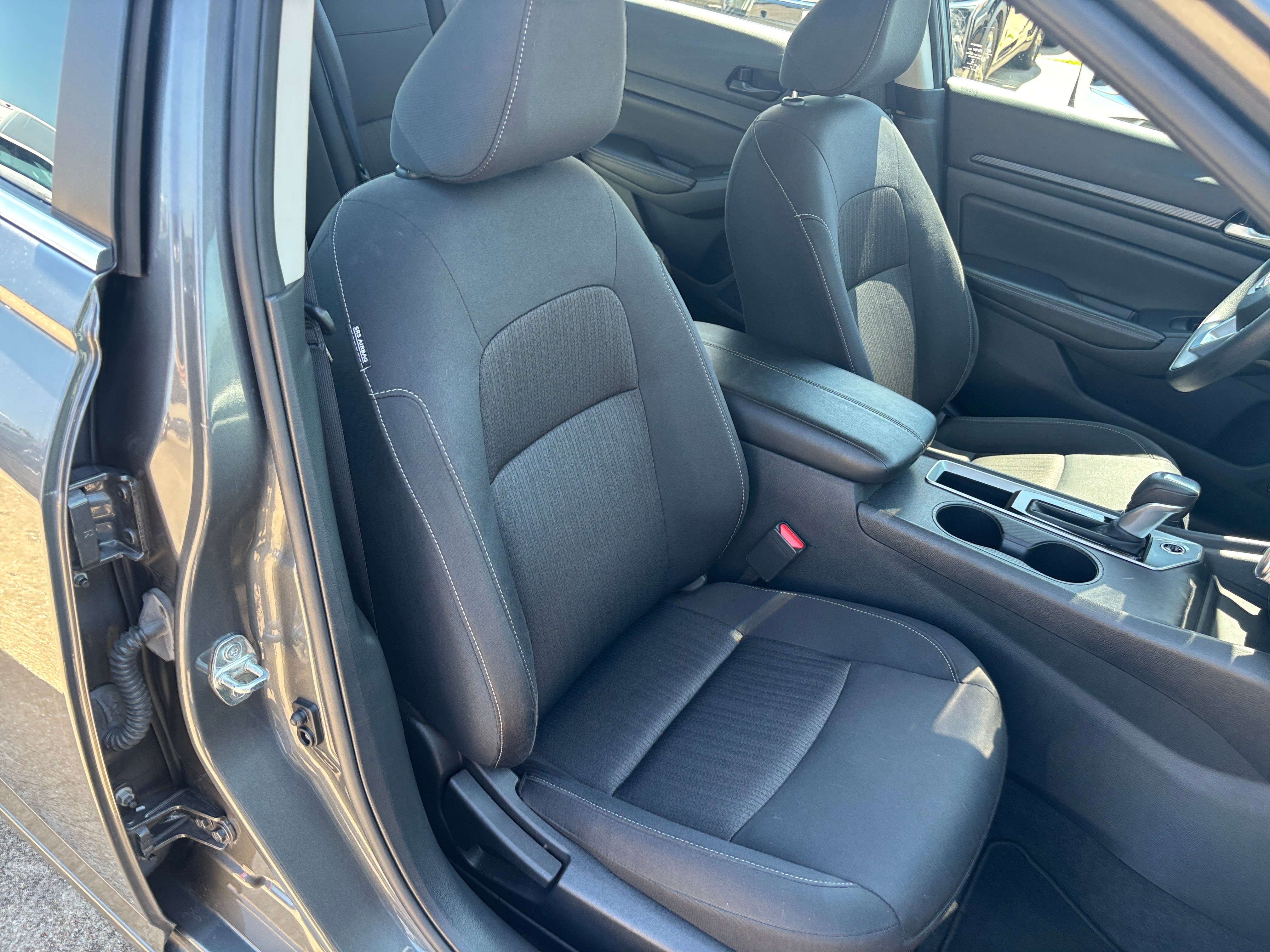 2025 Nissan Altima SV - Photo 10