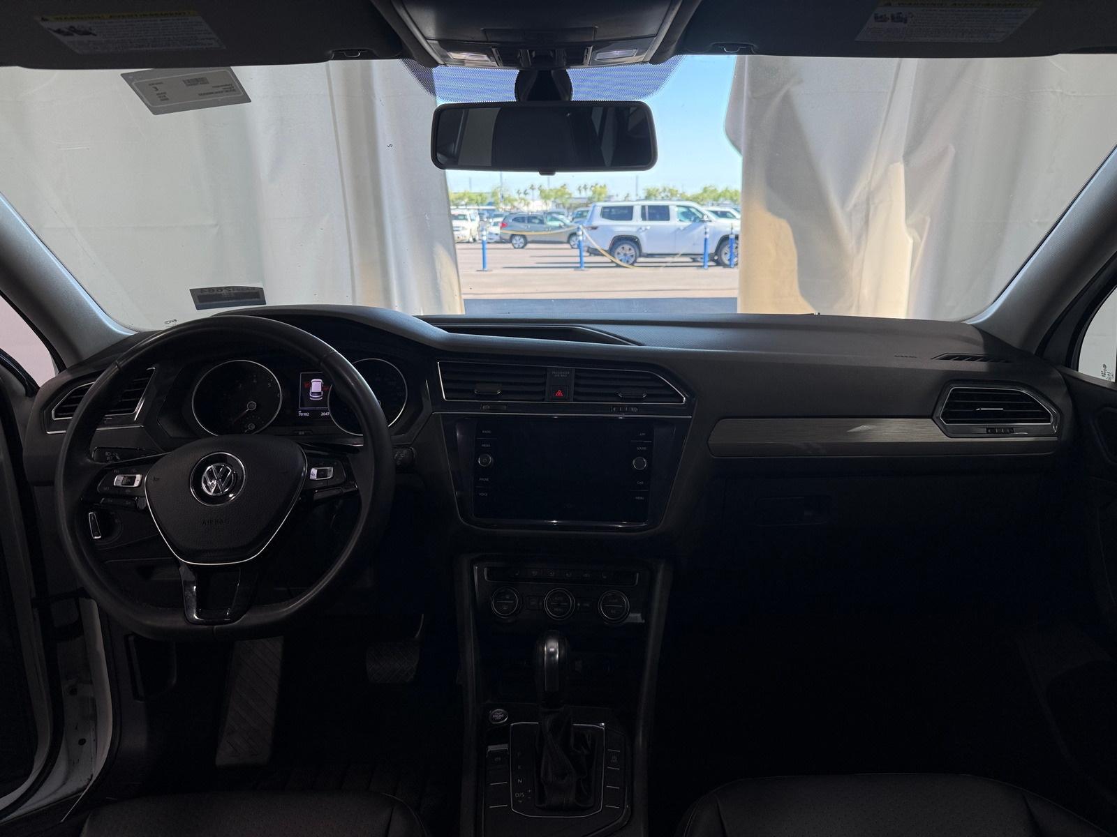Thumbnail: 2020 Volkswagen Tiguan - 2