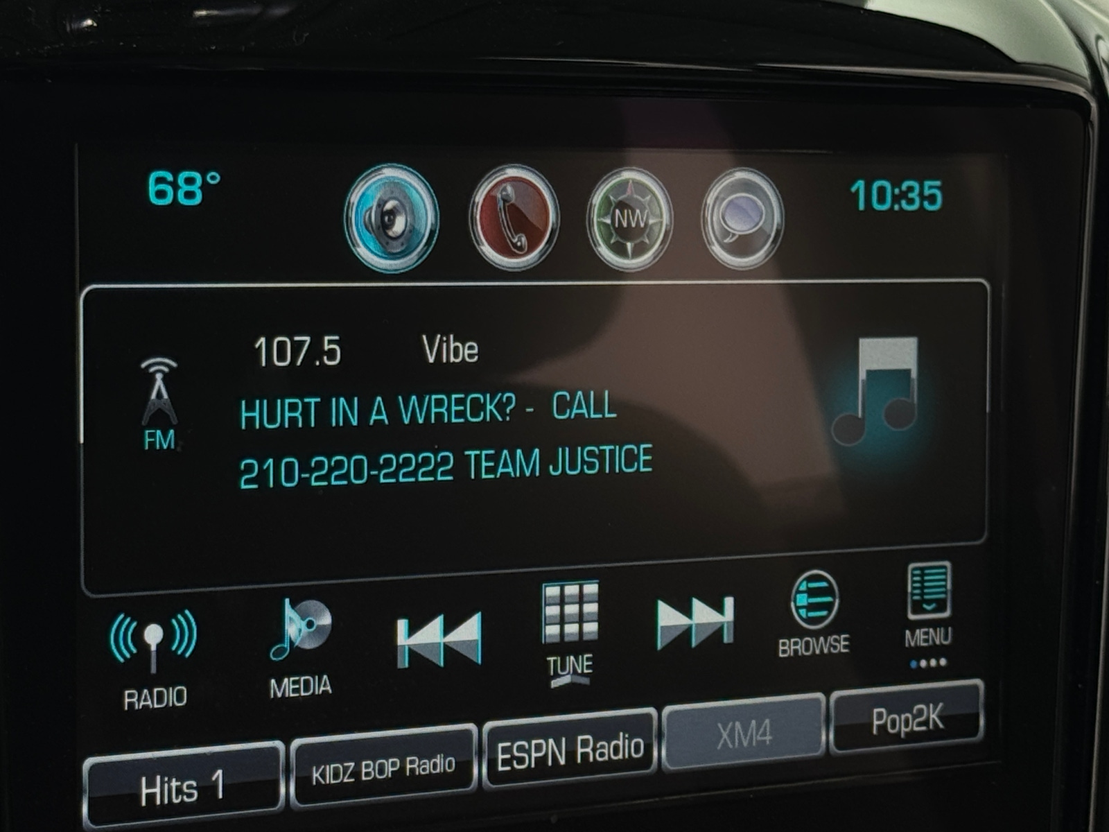 Thumbnail: 2019 Chevrolet Traverse - 4