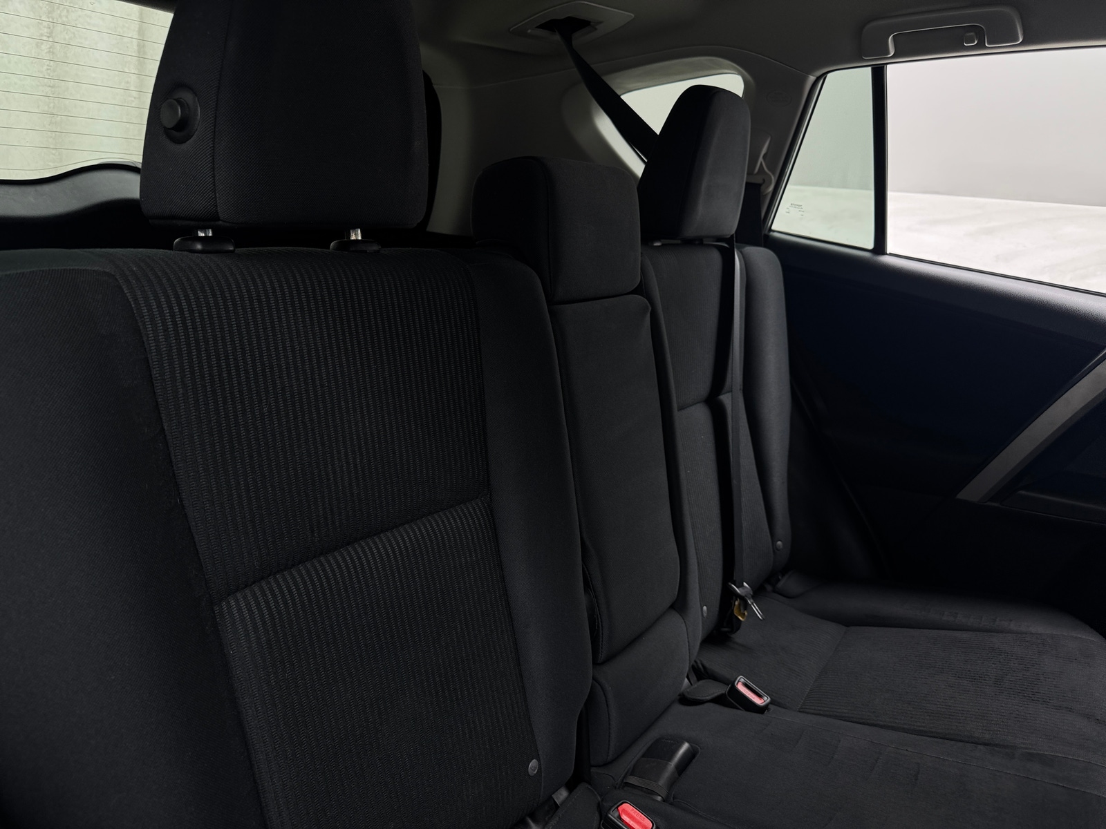 Thumbnail: 2017 Toyota RAV4 - 6