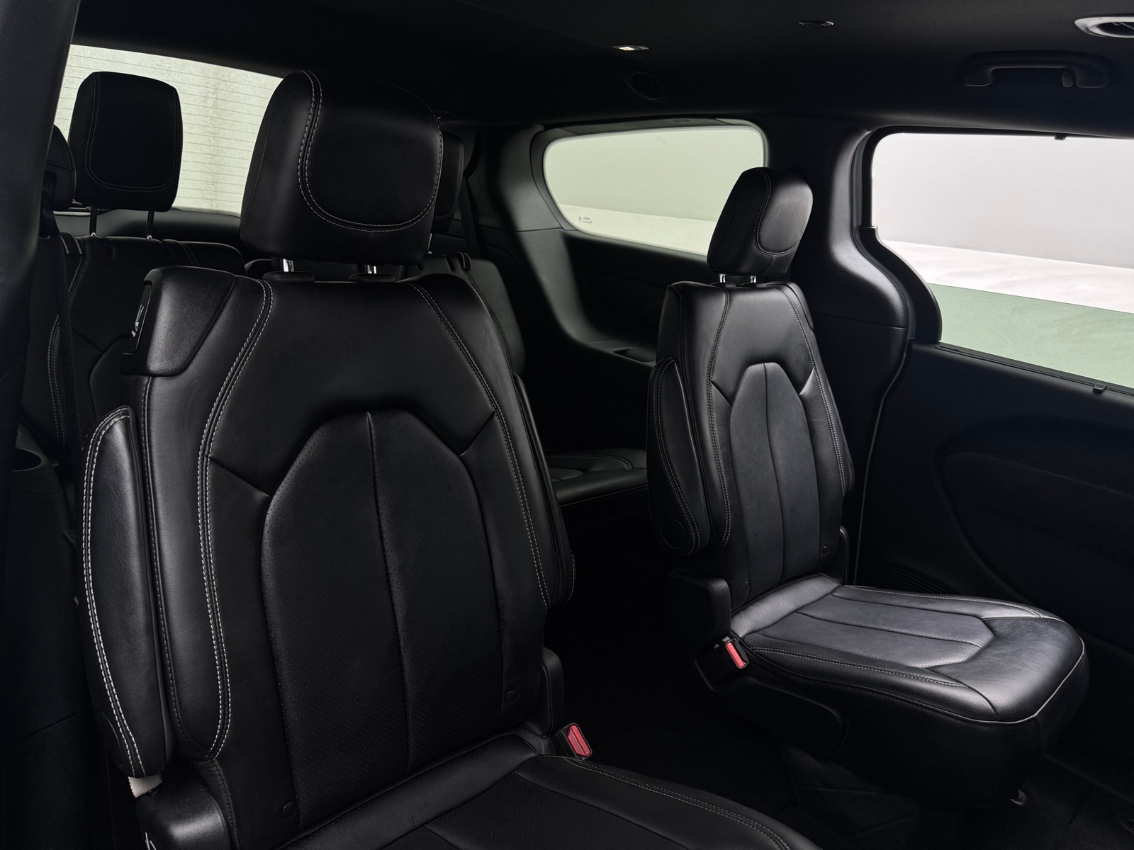 Thumbnail: 2025 Chrysler Pacifica - 5