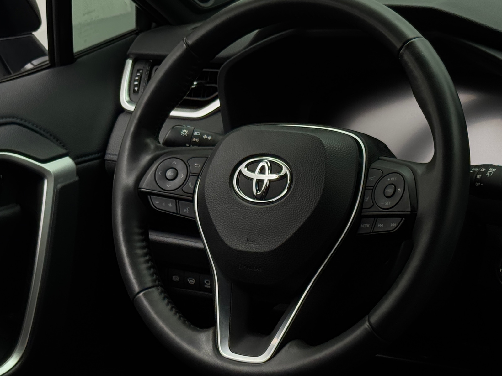 Thumbnail: 2024 Toyota RAV4 - 4