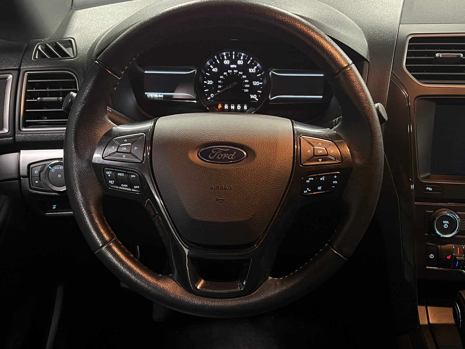 Thumbnail: 2018 Ford Explorer - 4