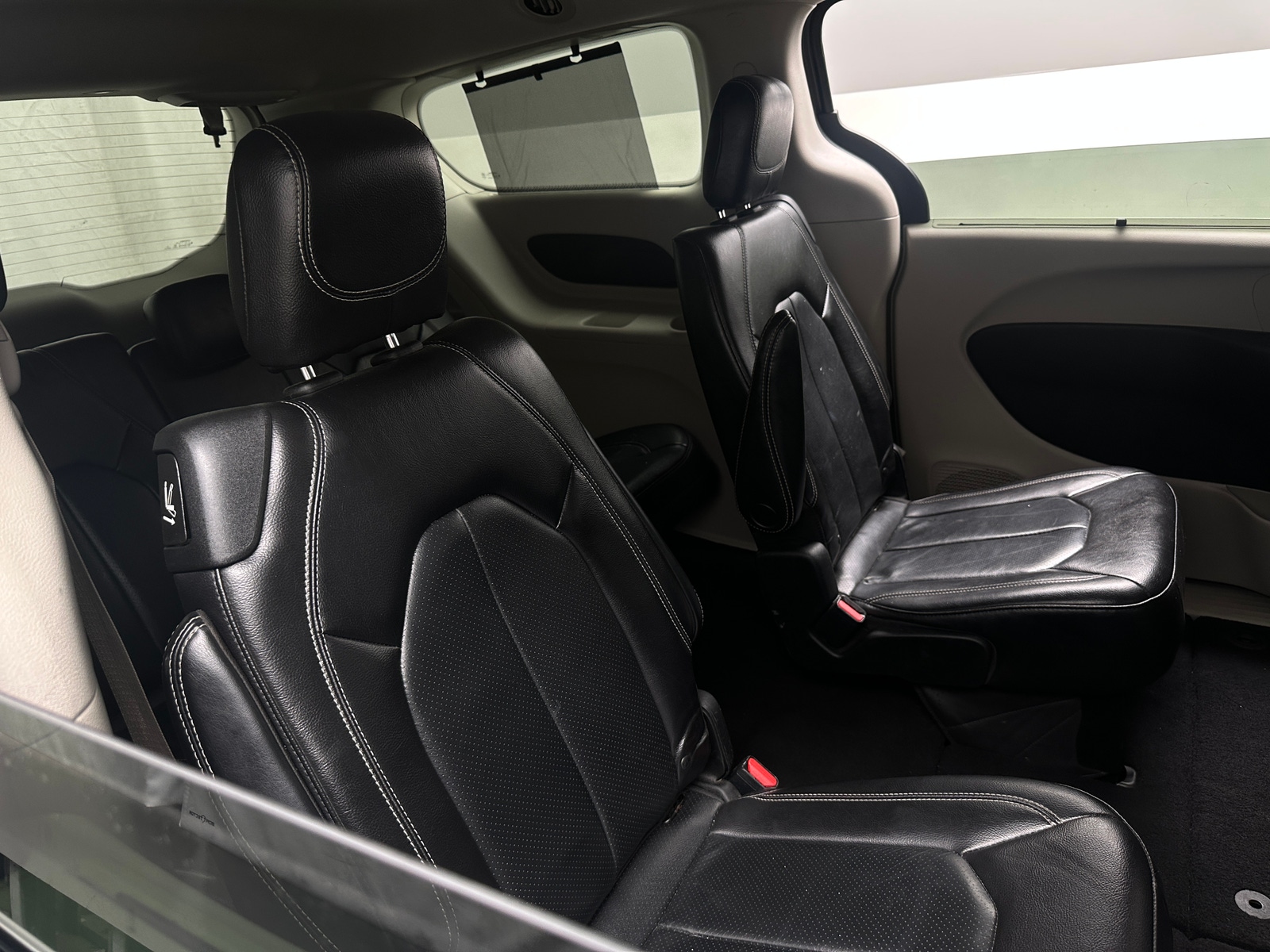 Thumbnail: 2022 Chrysler Pacifica - 5