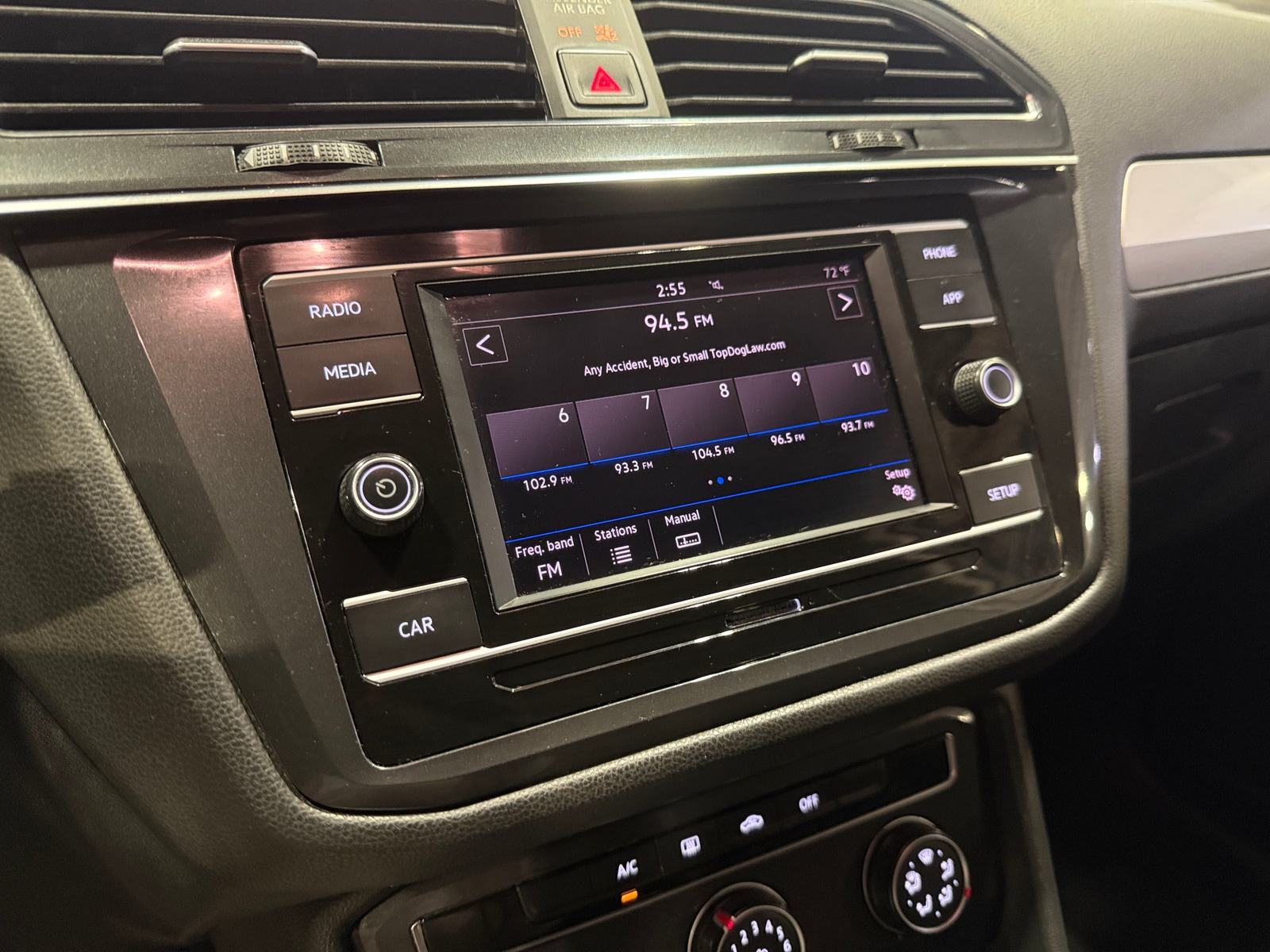 Thumbnail: 2018 Volkswagen Tiguan - 4