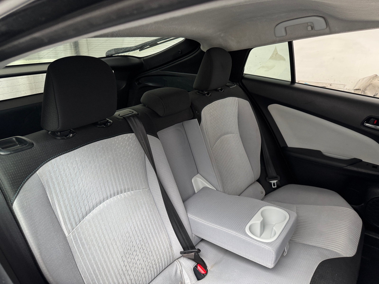 Thumbnail: 2016 Toyota Prius - 6