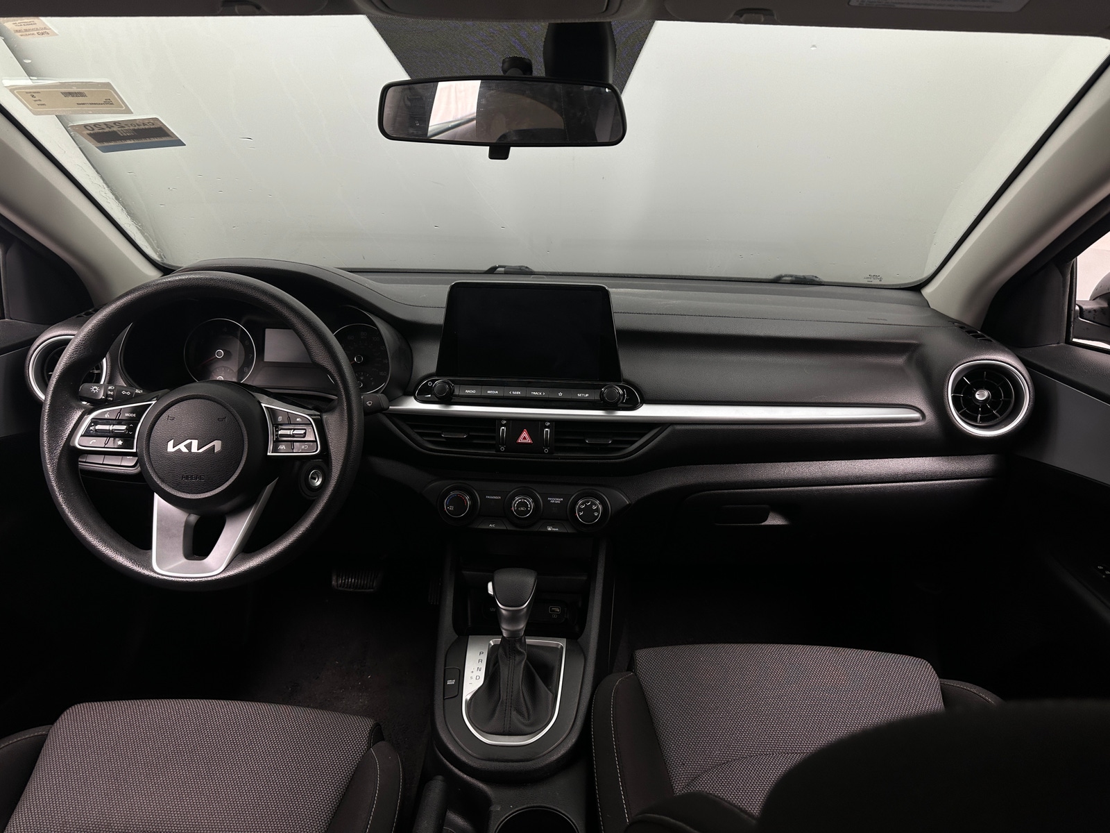 Thumbnail: 2024 Kia Forte - 3