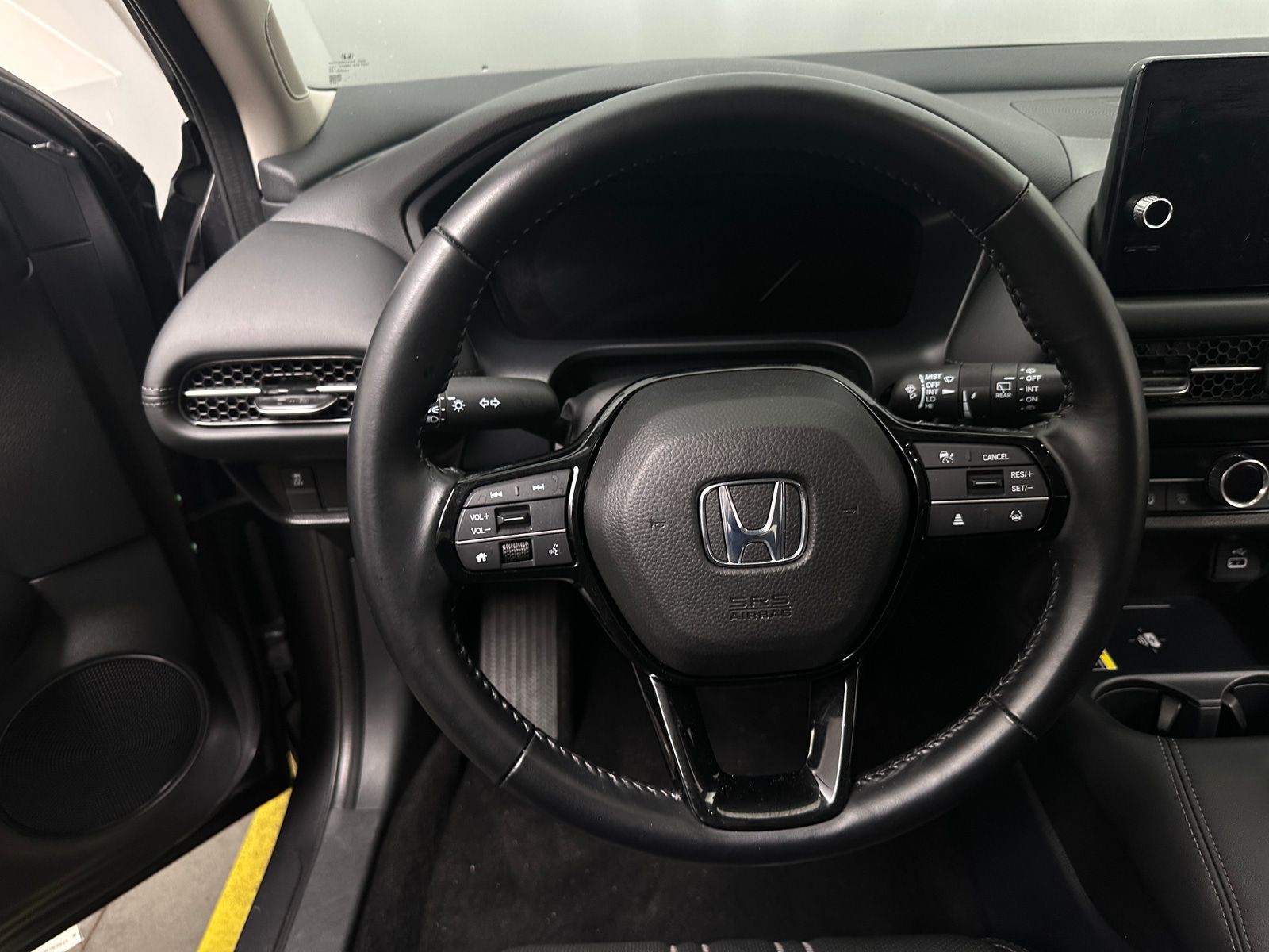 Thumbnail: 2025 Honda HR-V - 4