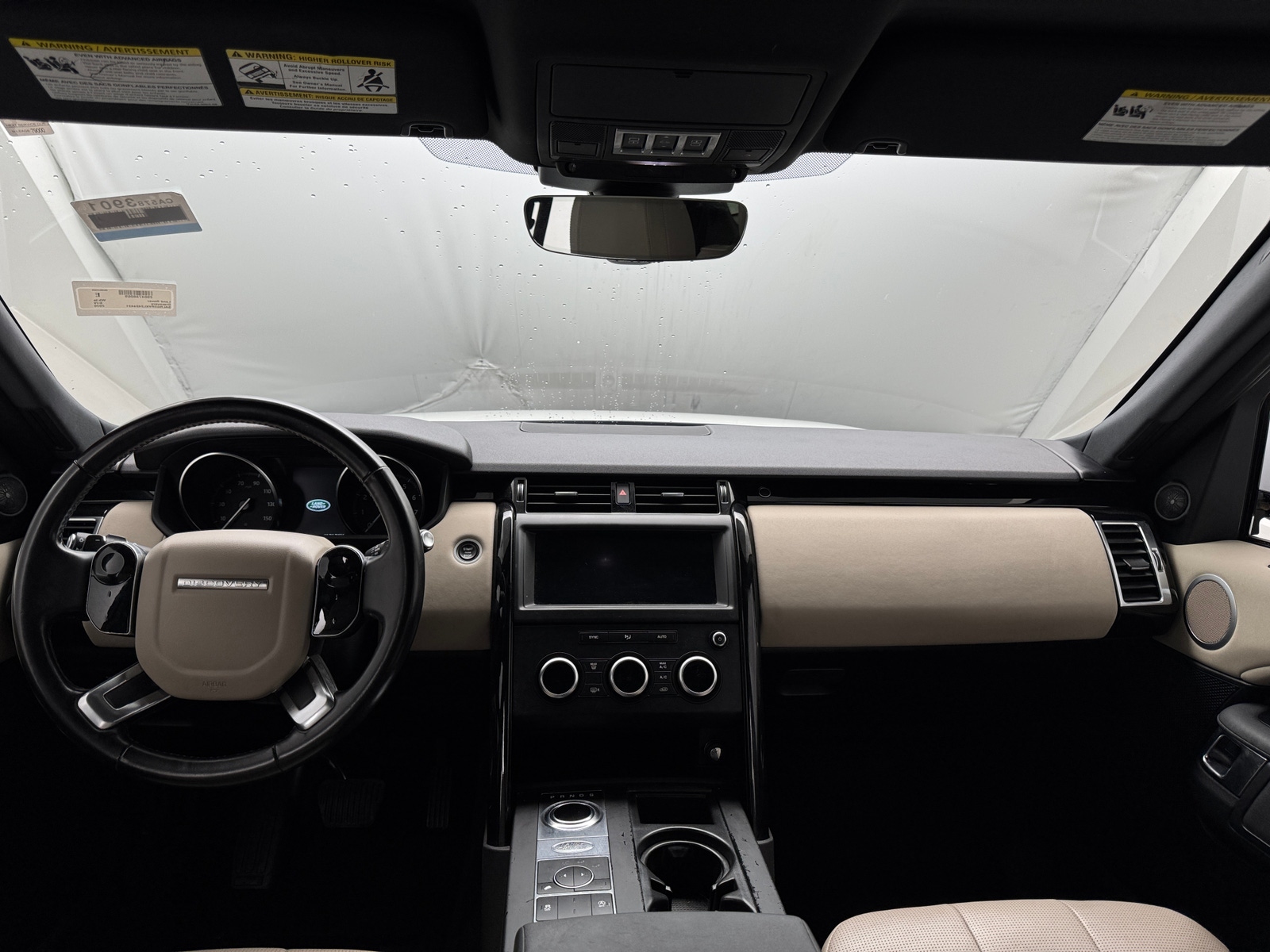 Thumbnail: 2020 Land Rover Discovery - 2