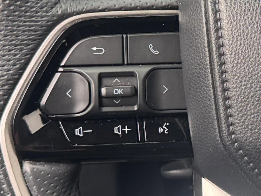2024 Toyota Tundra Limited - Photo 22