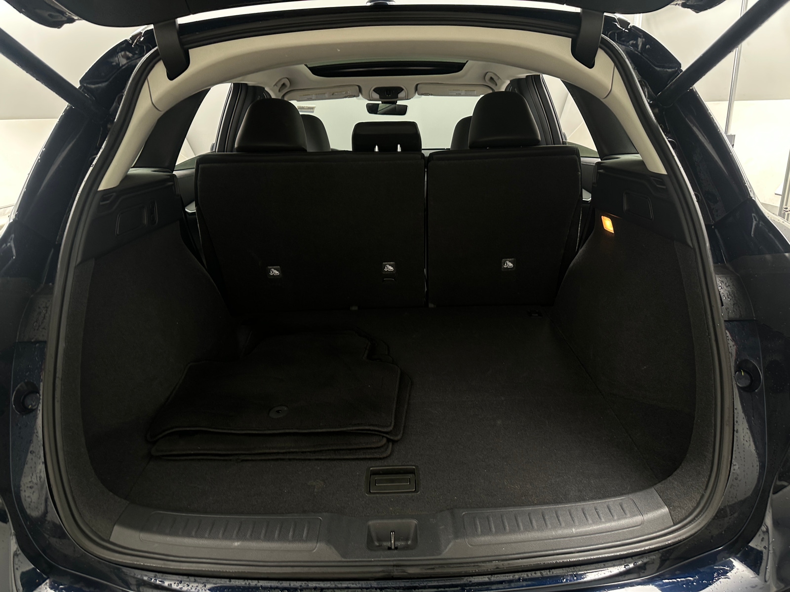 Thumbnail: 2023 INFINITI QX50 - 6