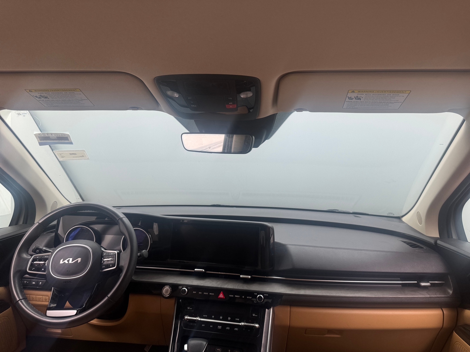 Thumbnail: 2023 Kia Carnival - 3