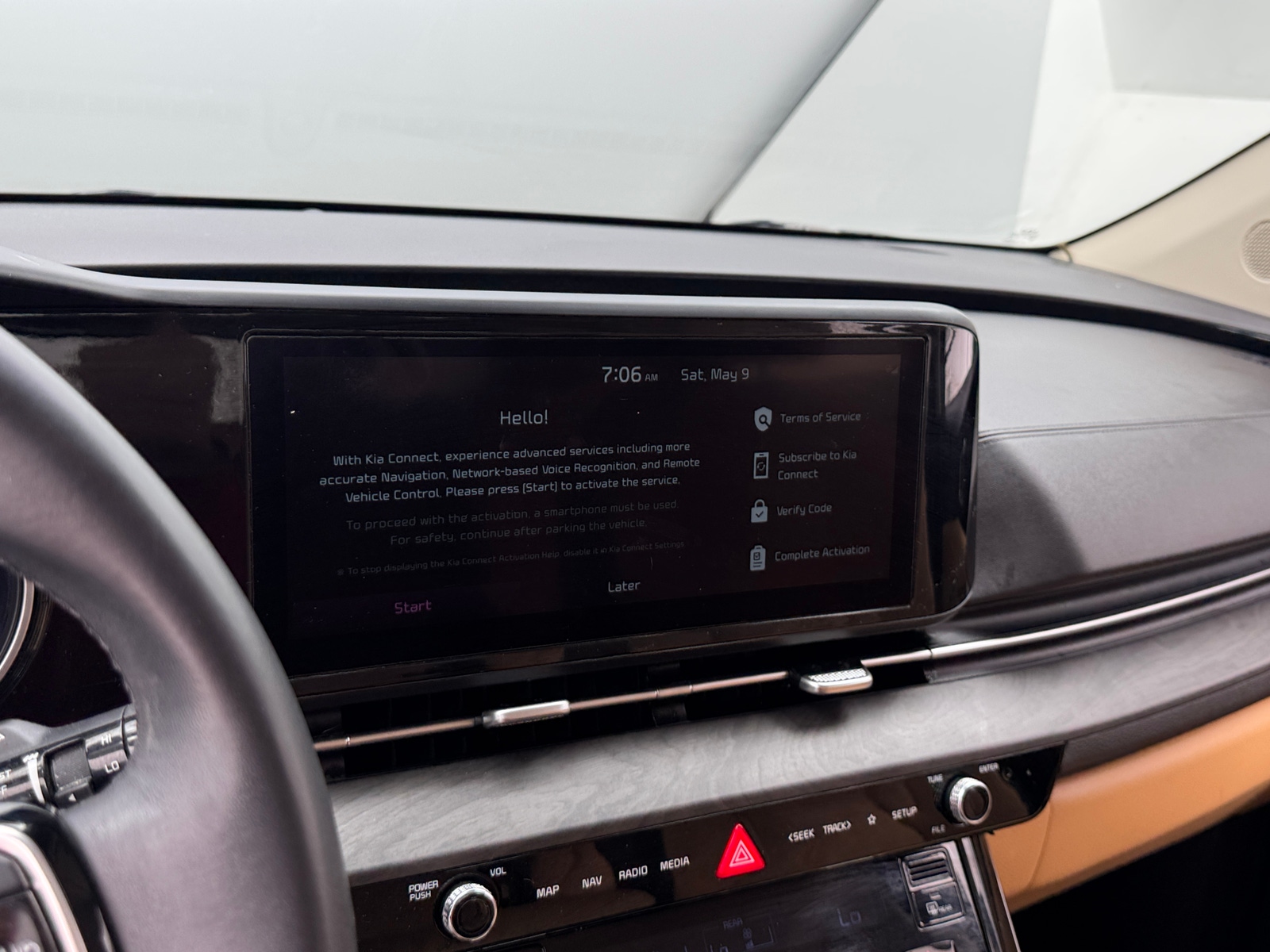 Thumbnail: 2023 Kia Carnival - 4