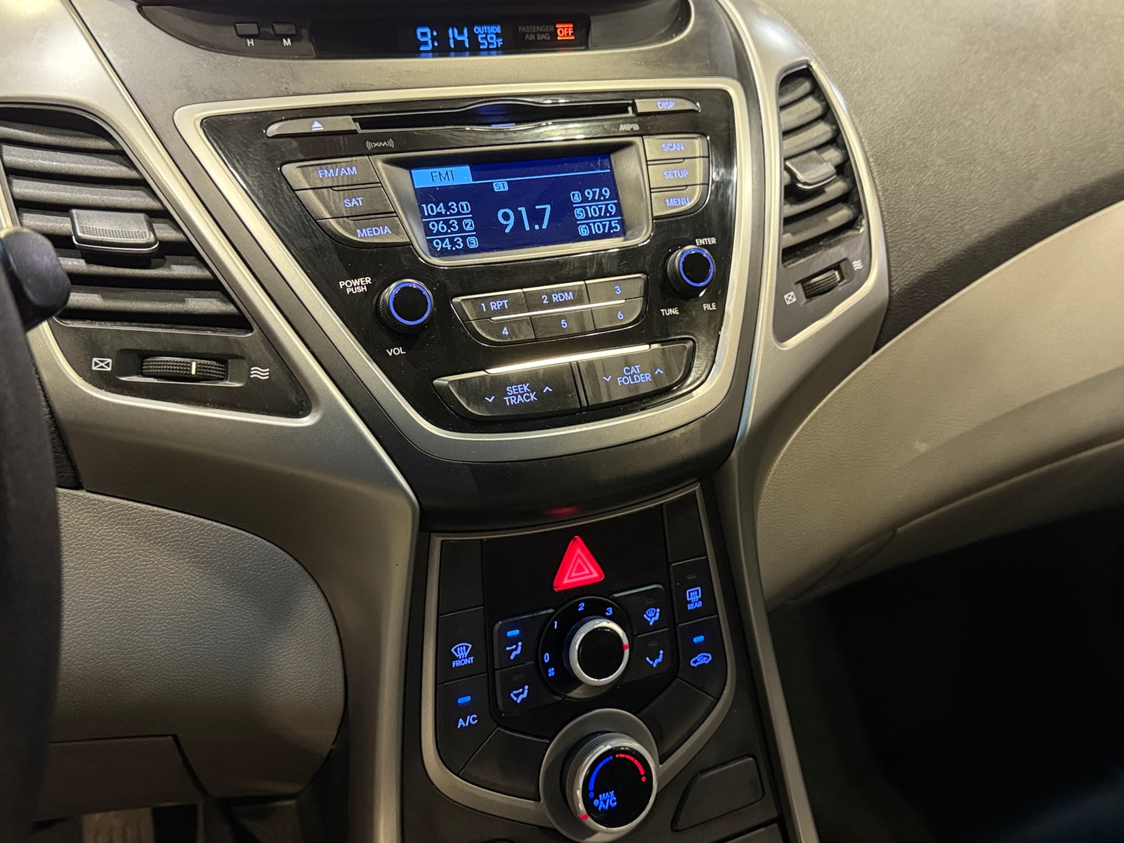 Thumbnail: 2016 Hyundai Elantra - 4