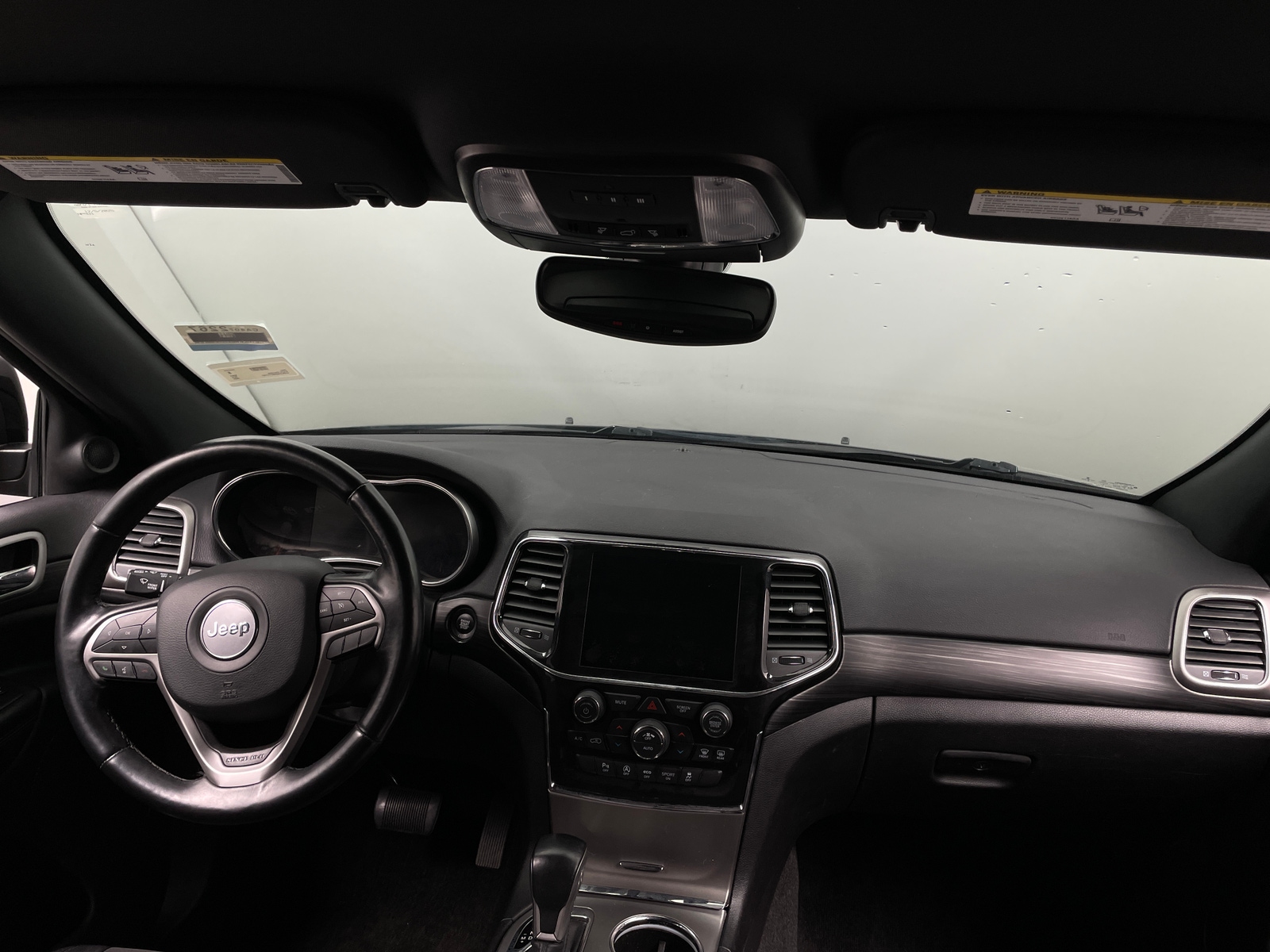Thumbnail: 2022 Jeep Grand Cherokee - 3