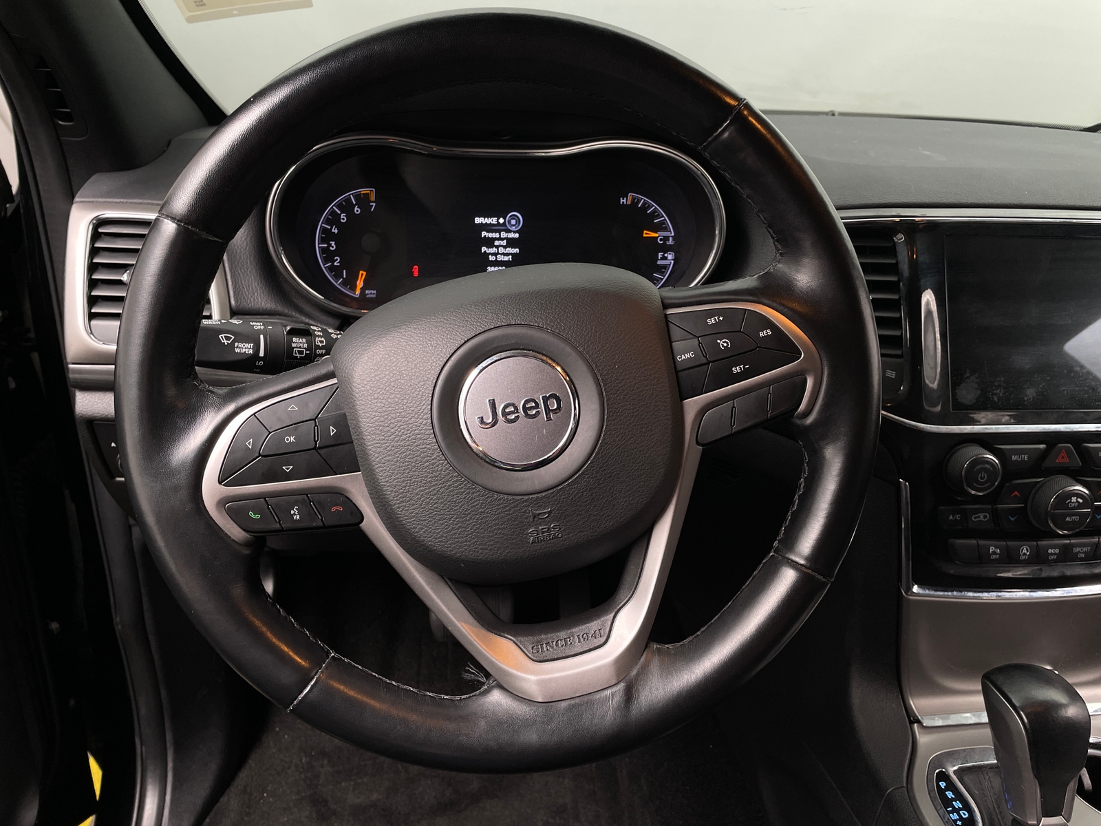 Thumbnail: 2022 Jeep Grand Cherokee - 5