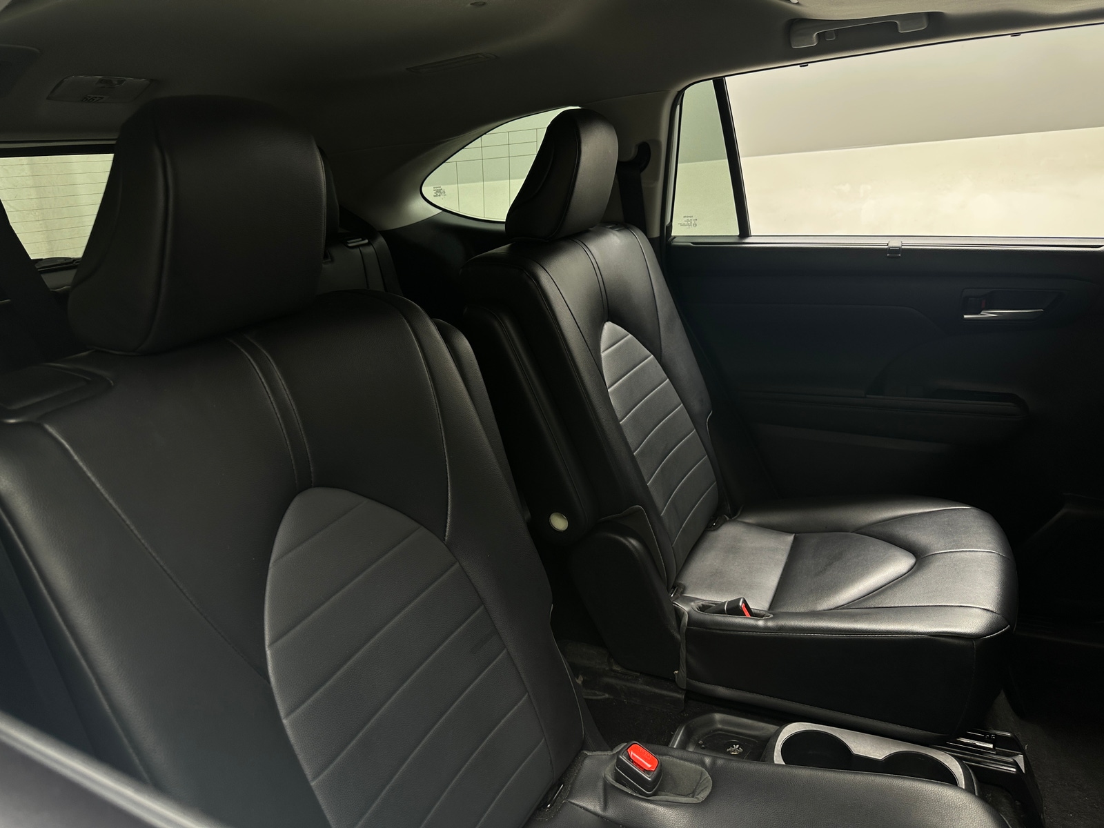 Thumbnail: 2023 Toyota Highlander - 5
