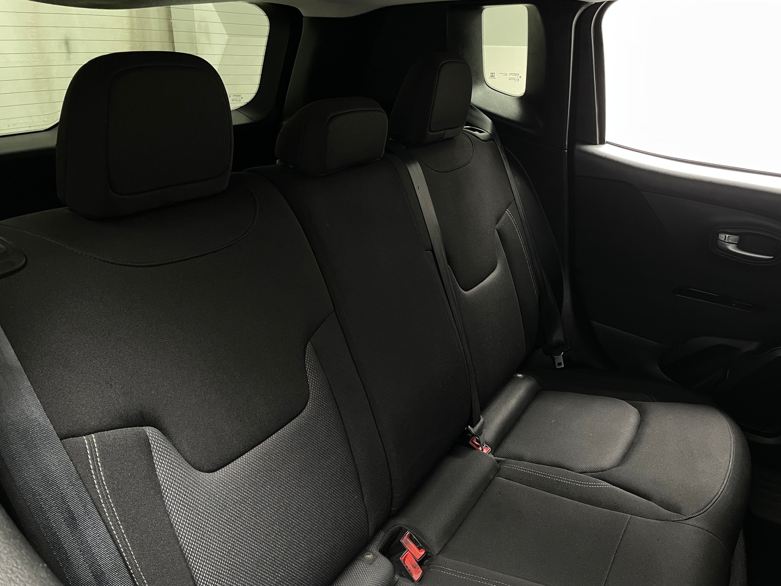 Thumbnail: 2021 Jeep Renegade - 6
