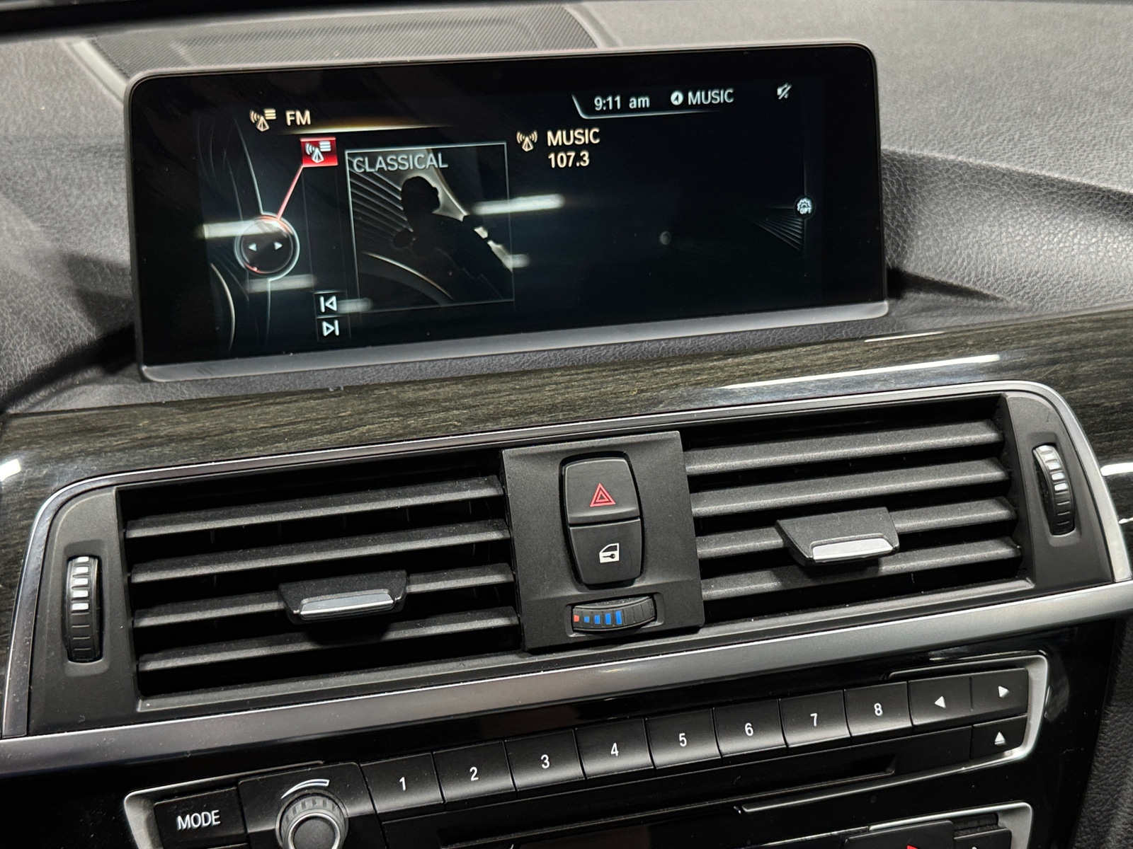 Thumbnail: 2016 BMW 3 Series - 3
