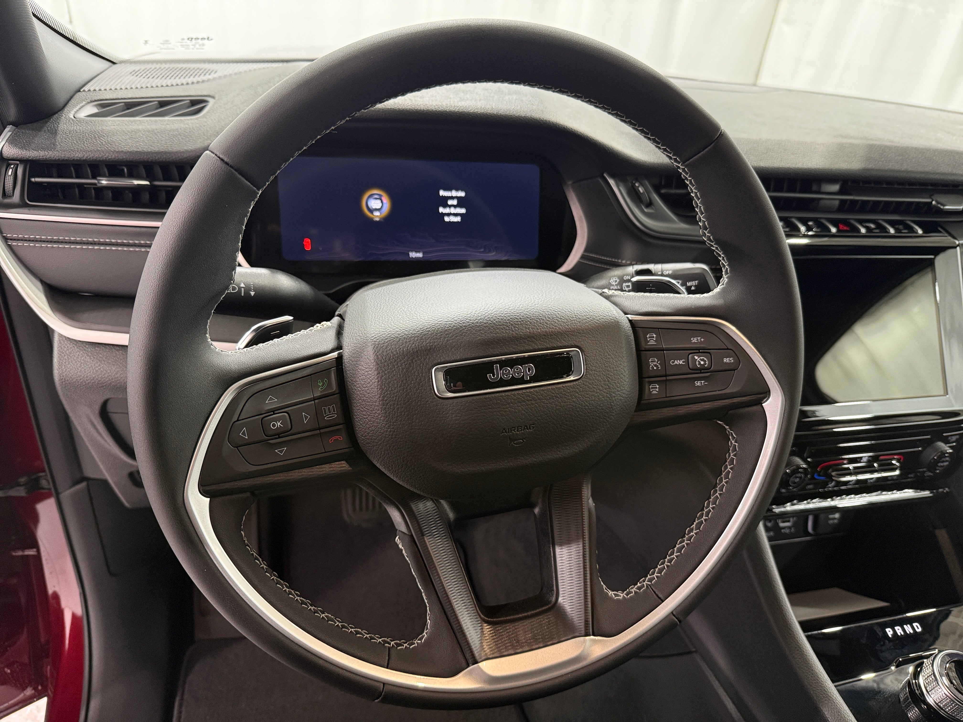 2026 Jeep Grand Cherokee L Laredo 4x4's photo