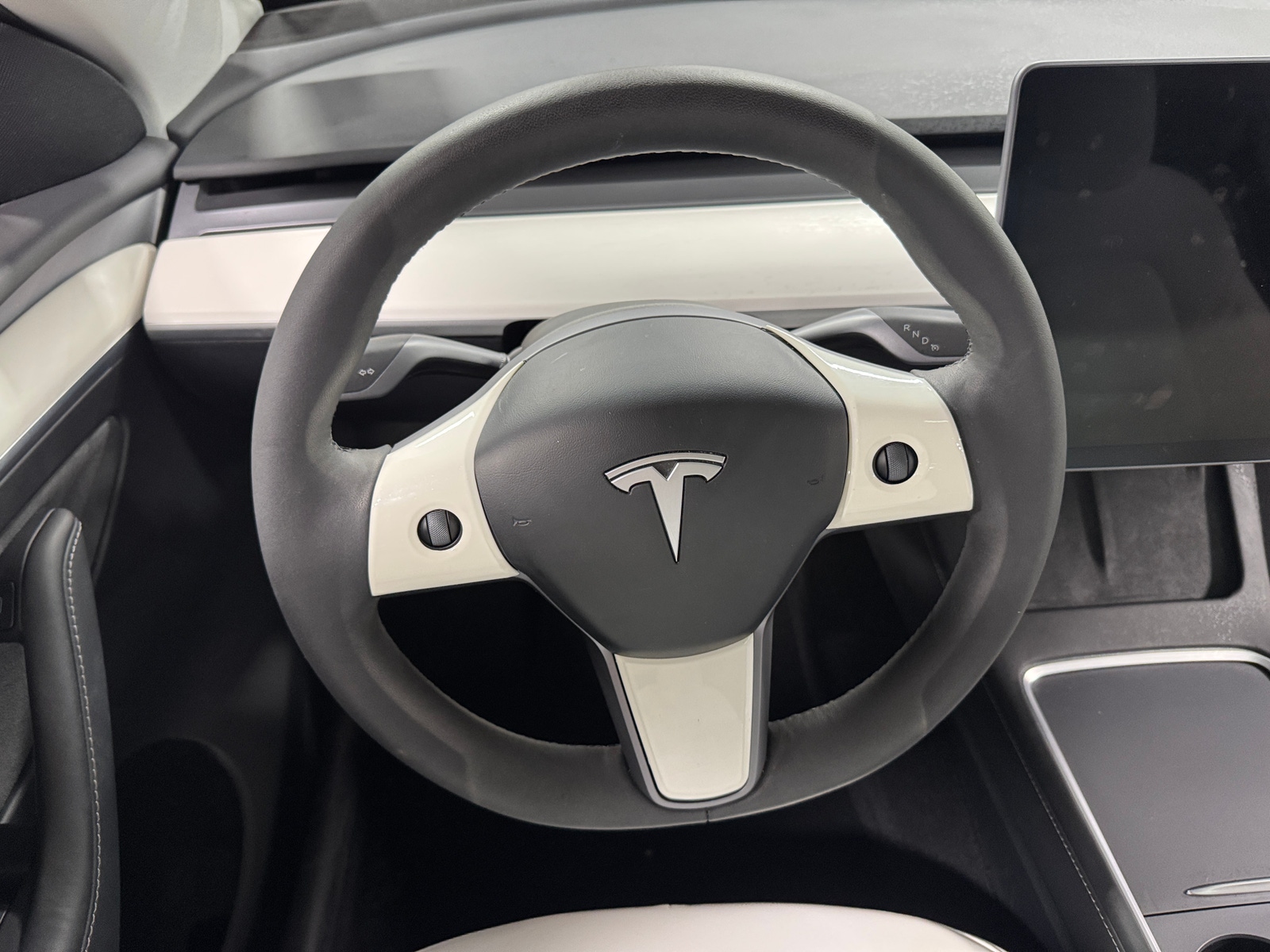 Thumbnail: 2024 Tesla Model Y - 4