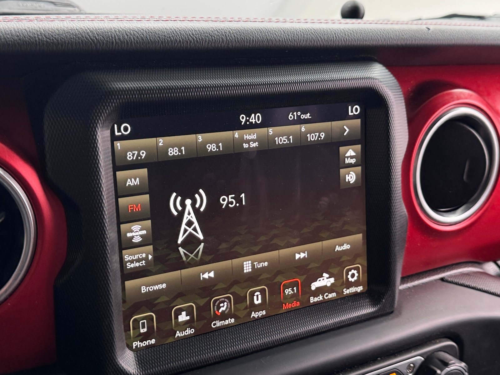 Thumbnail: 2022 Jeep Gladiator - 3