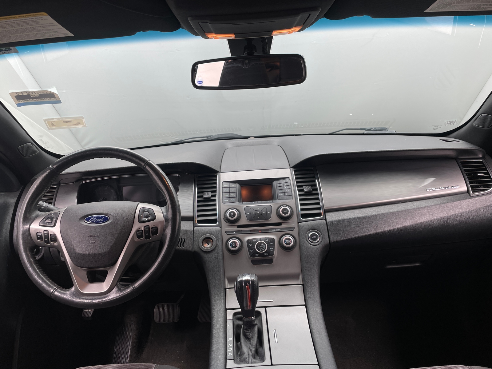 Thumbnail: 2015 Ford Taurus - 3