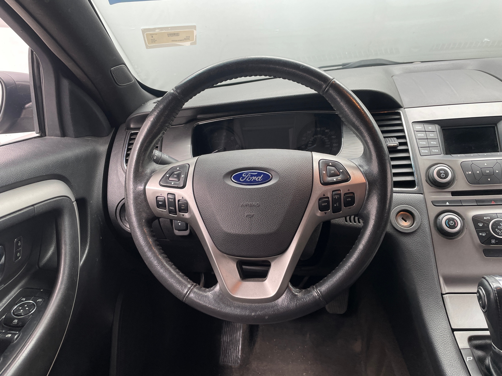 Thumbnail: 2015 Ford Taurus - 5