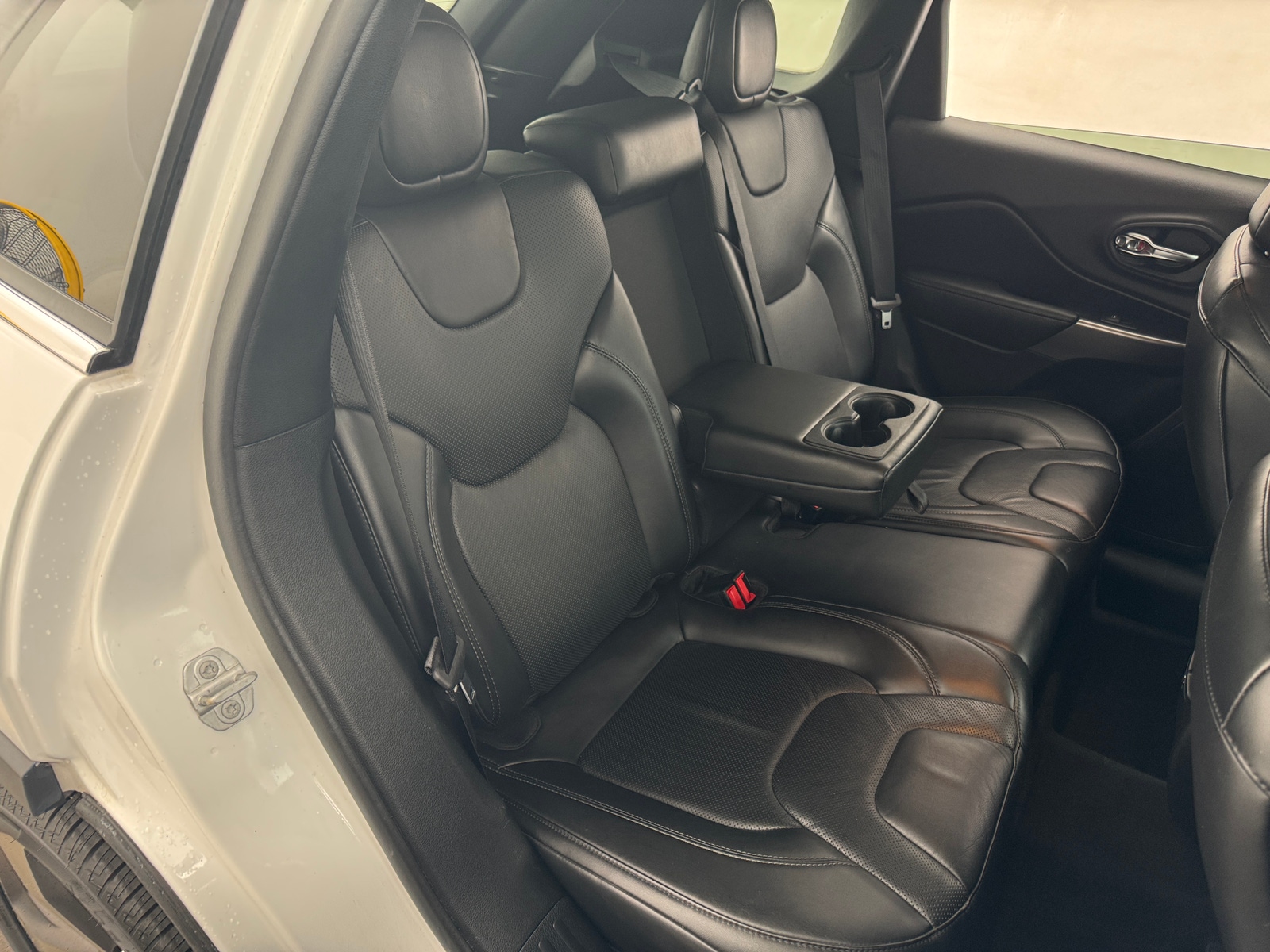 Thumbnail: 2020 Jeep Cherokee - 5