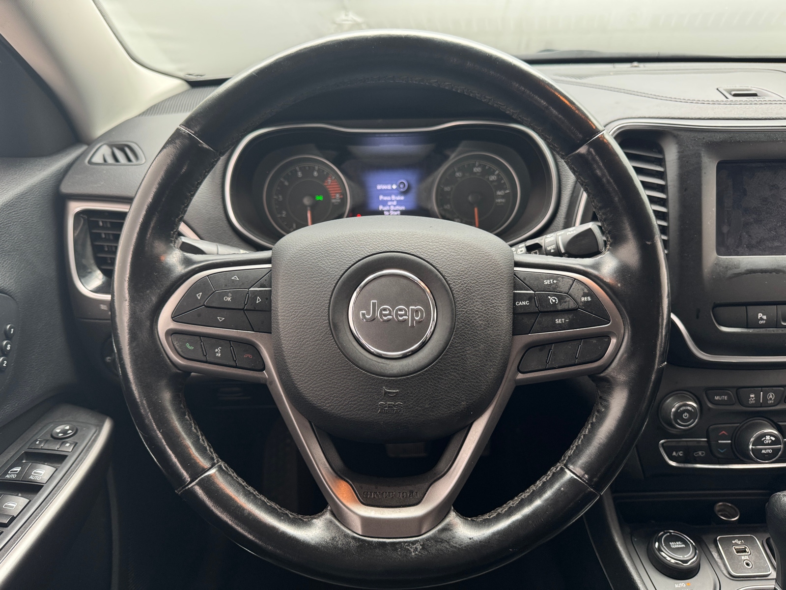 Thumbnail: 2020 Jeep Cherokee - 4