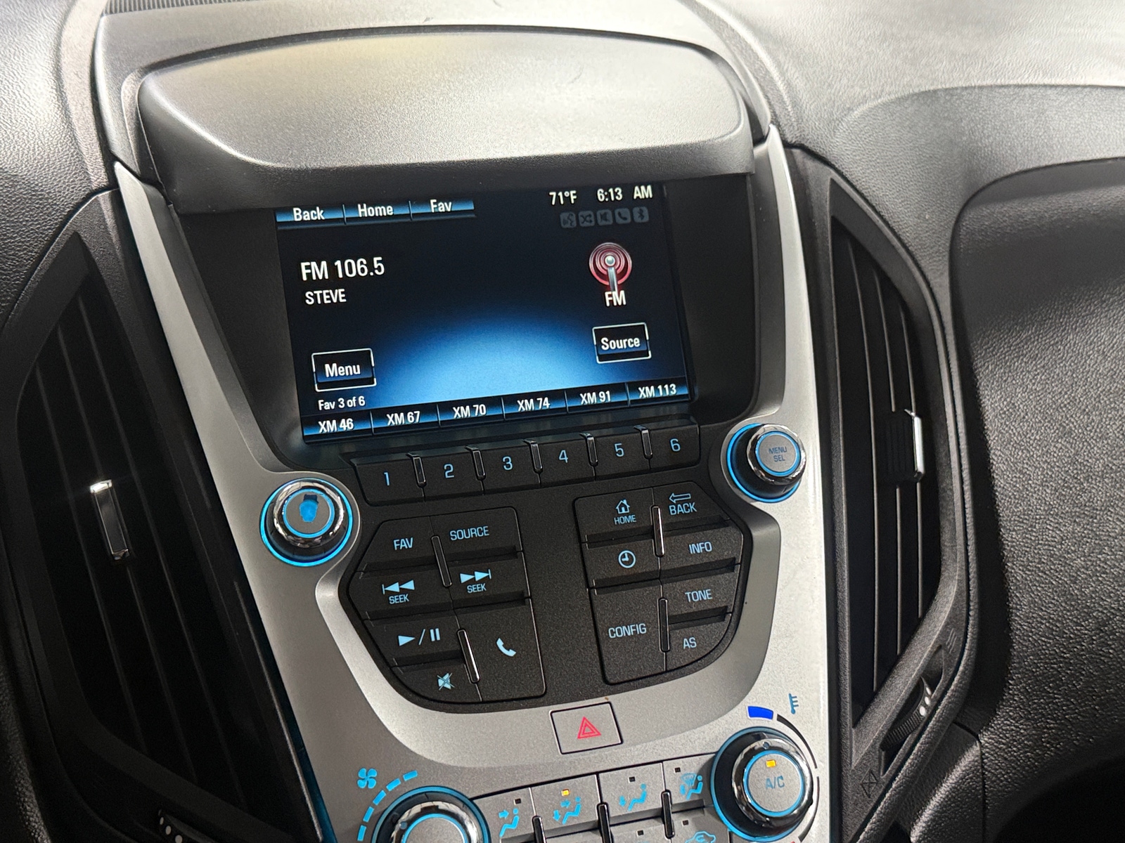 Thumbnail: 2017 Chevrolet Equinox - 4