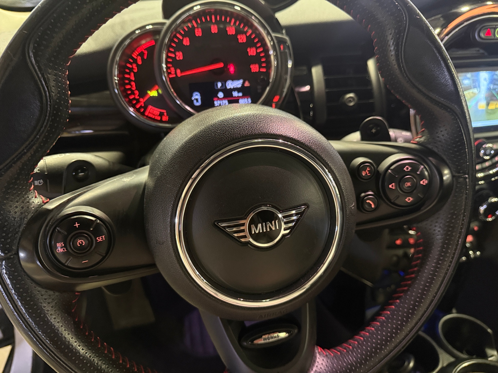 Thumbnail: 2020 MINI Cooper Hardtop - 4