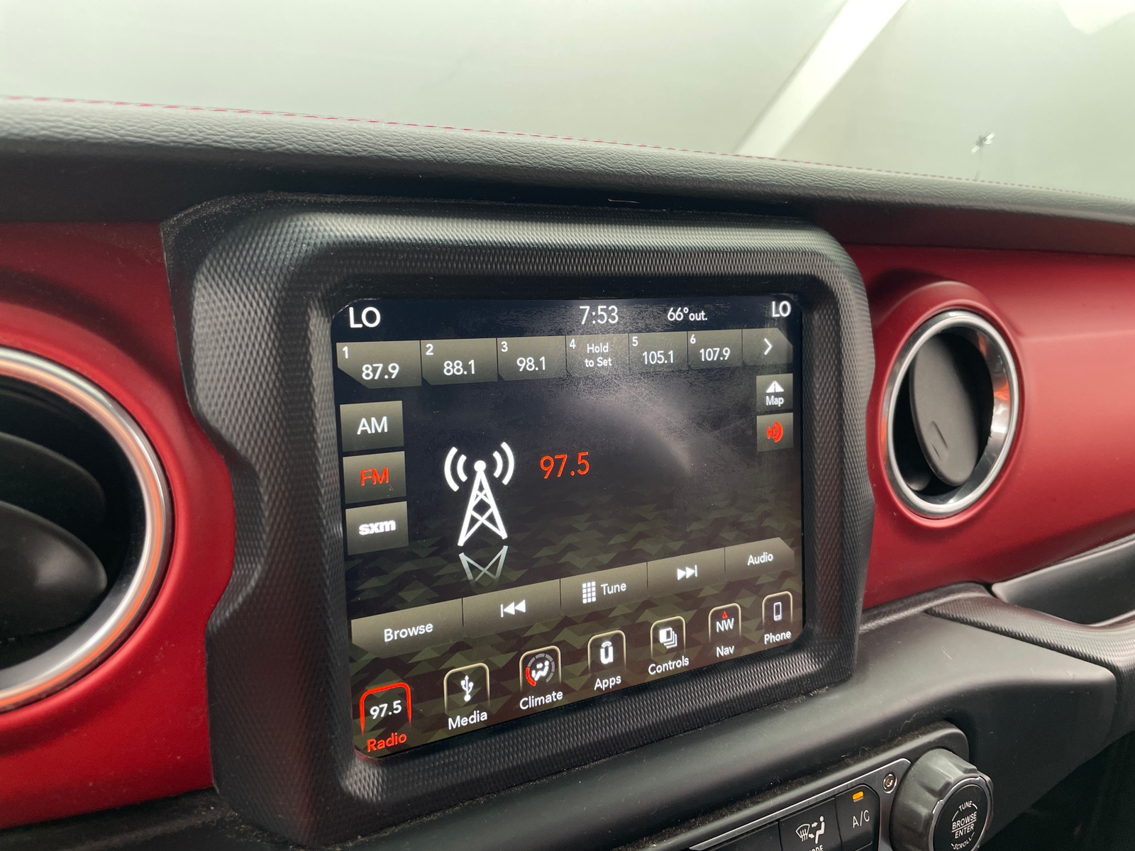 Thumbnail: 2018 Jeep Wrangler - 3