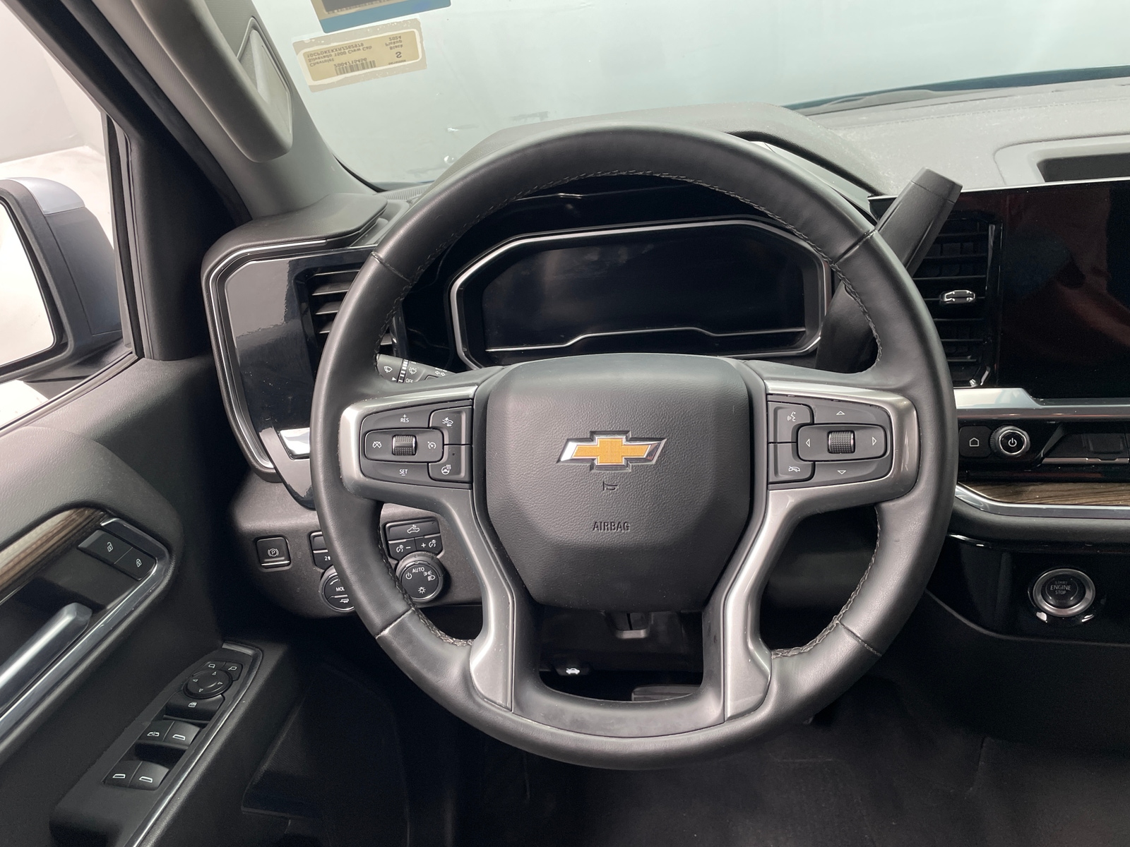 Thumbnail: 2024 Chevrolet Silverado 1500 - 5