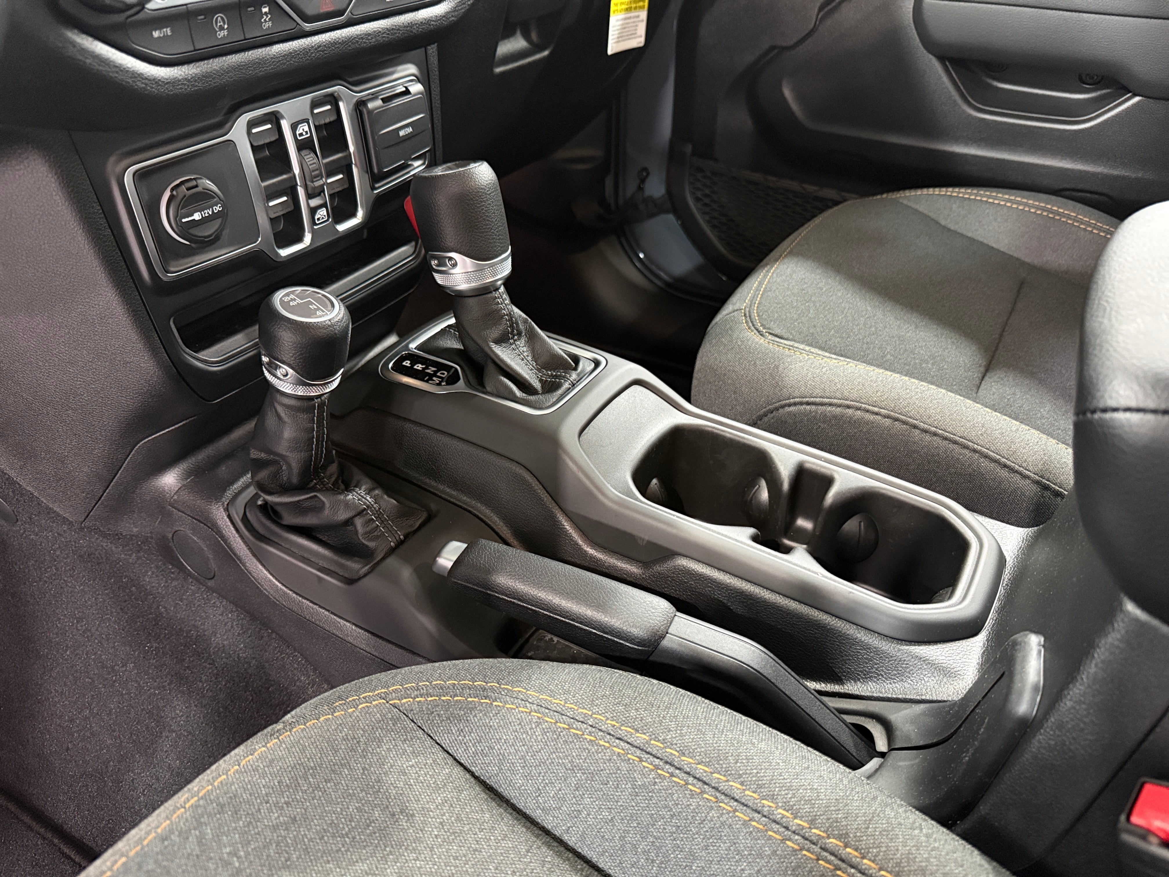 2026 Jeep Gladiator Sport - Photo 8