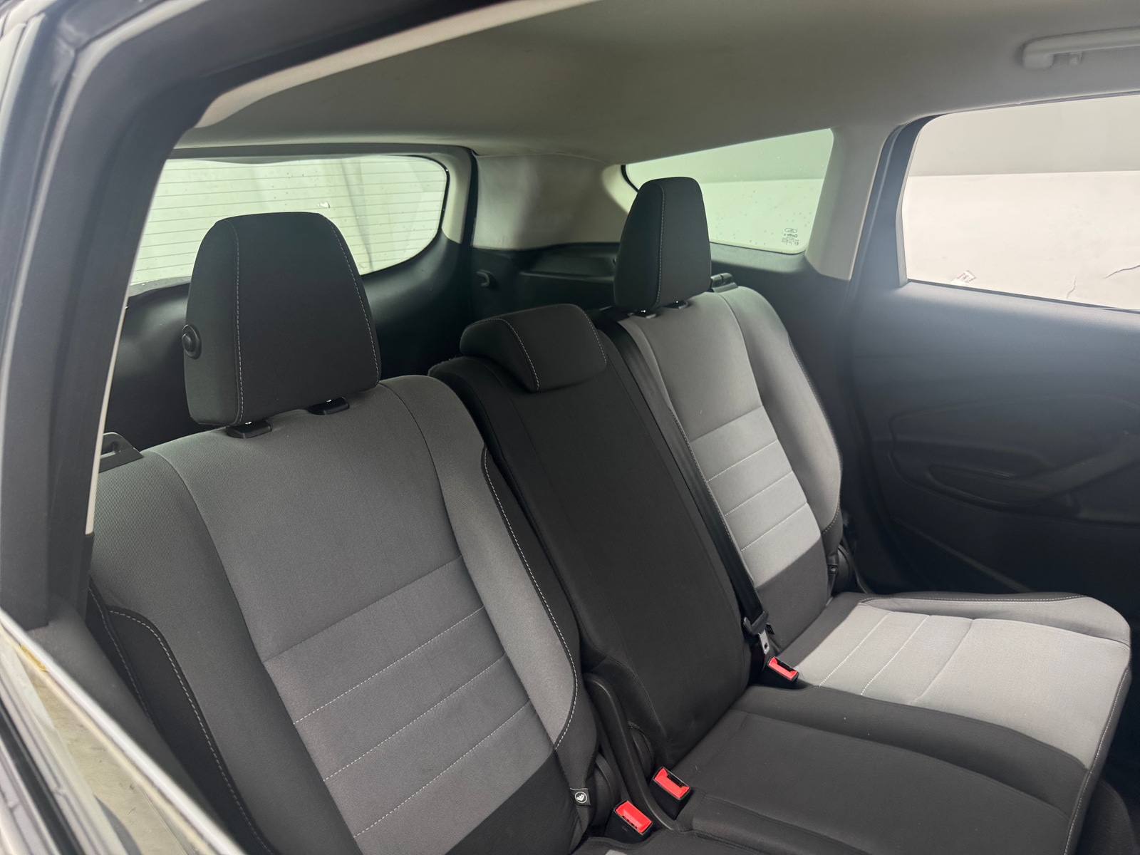 Thumbnail: 2019 Ford Escape - 6