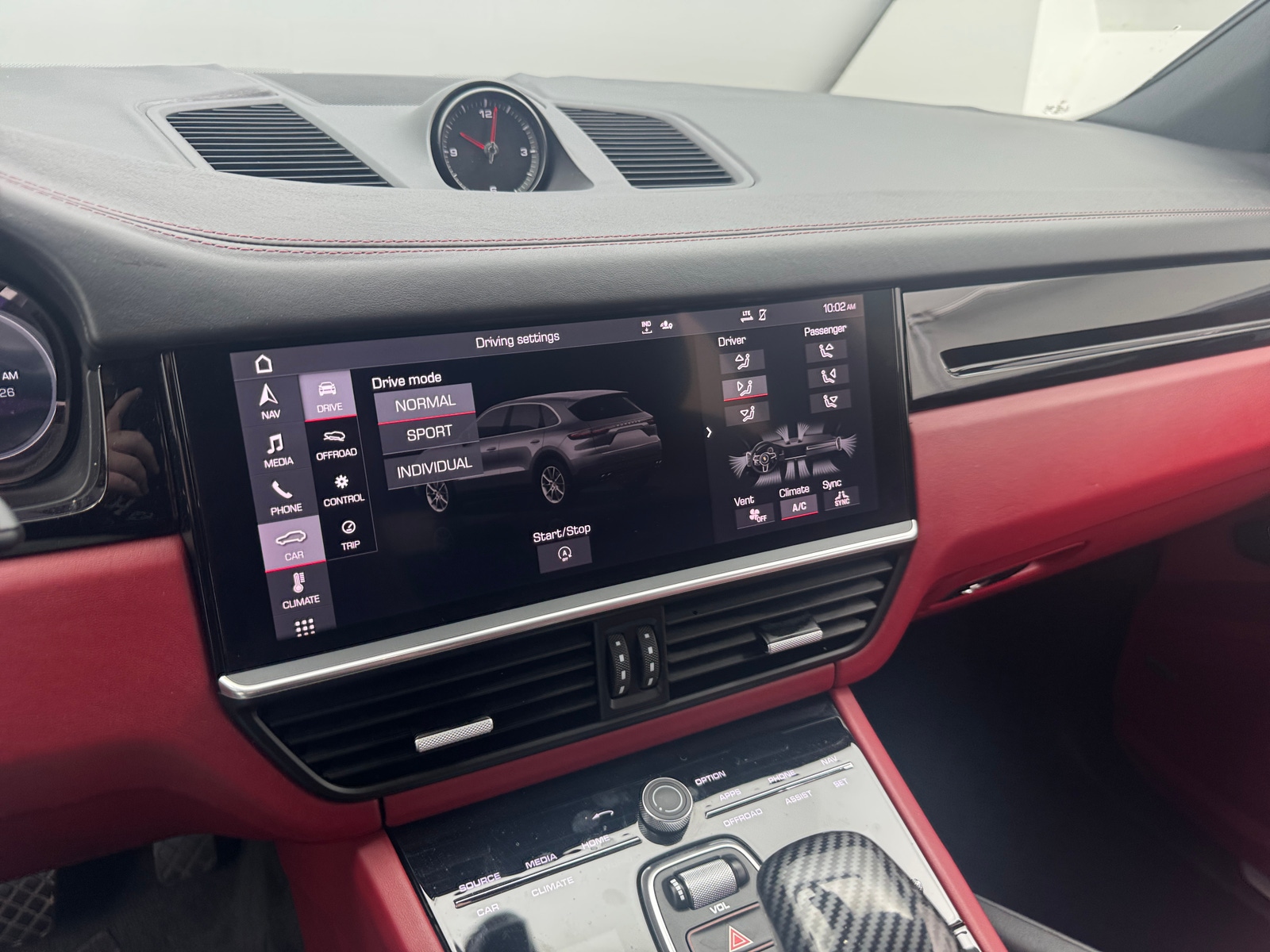 Thumbnail: 2020 Porsche Cayenne - 3
