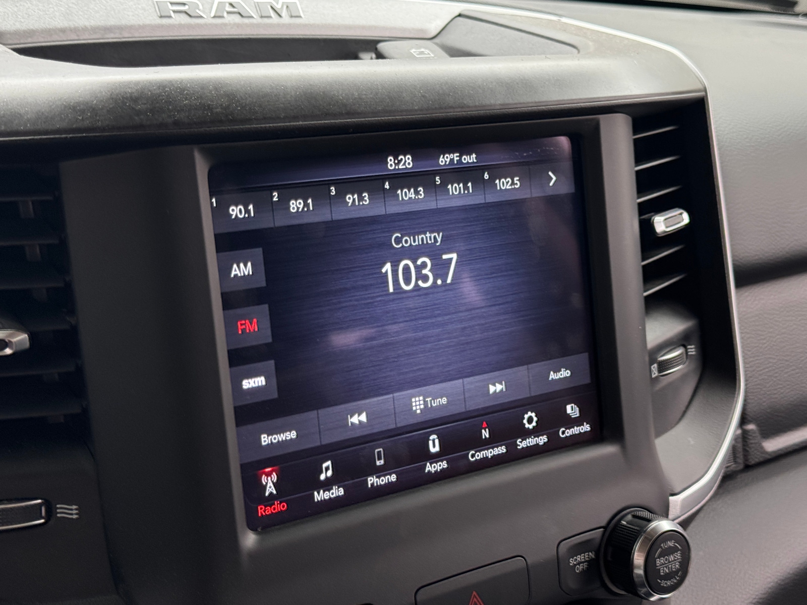 Thumbnail: 2020 RAM 1500 - 4