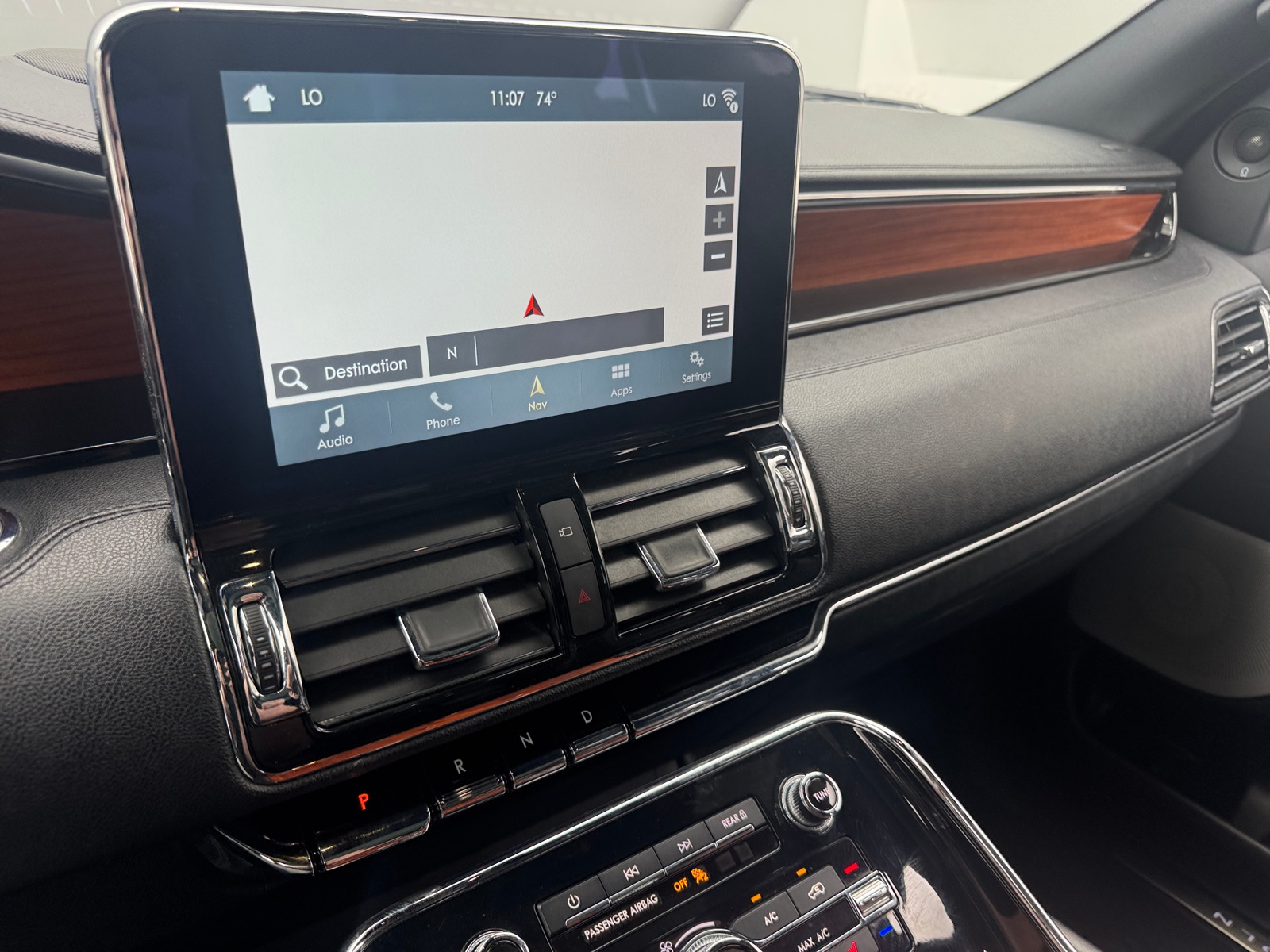 Thumbnail: 2018 Lincoln Navigator L - 3