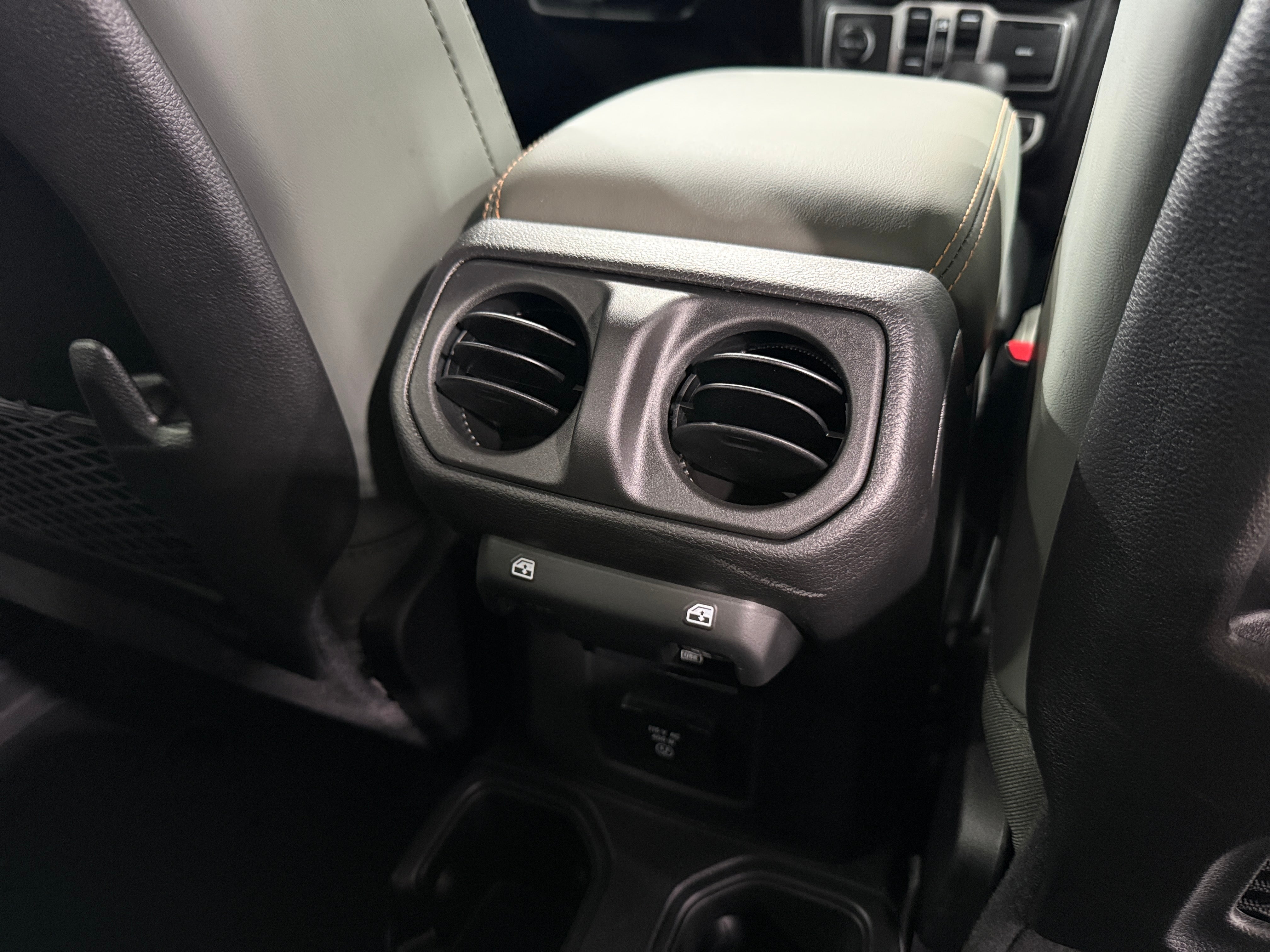 2026 Jeep Gladiator Mojave X Auto's photo